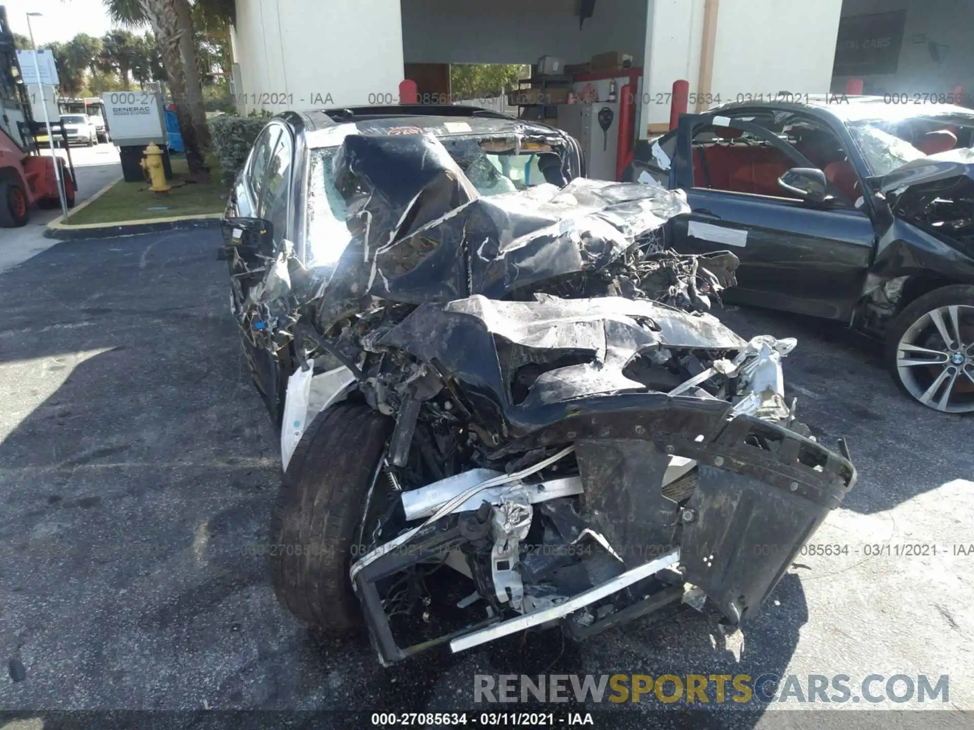 6 Photograph of a damaged car 3MW5R1J58K8A04346 BMW 3 SERIES 2019