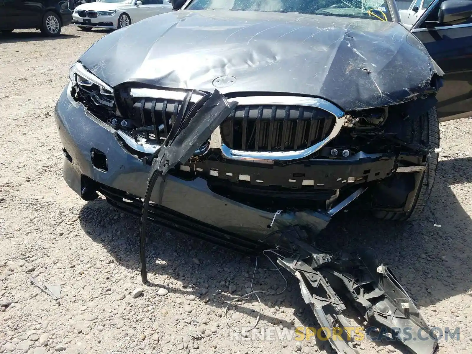 9 Фотография поврежденного автомобиля 3MW5R1J59K8A04114 BMW 3 SERIES 2019