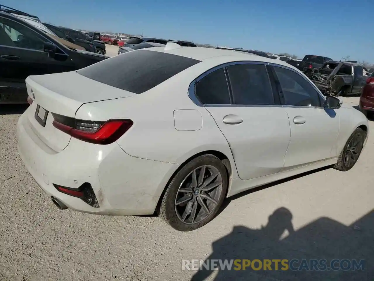 3 Photograph of a damaged car 3MW5R1J59K8B01409 BMW 3 SERIES 2019