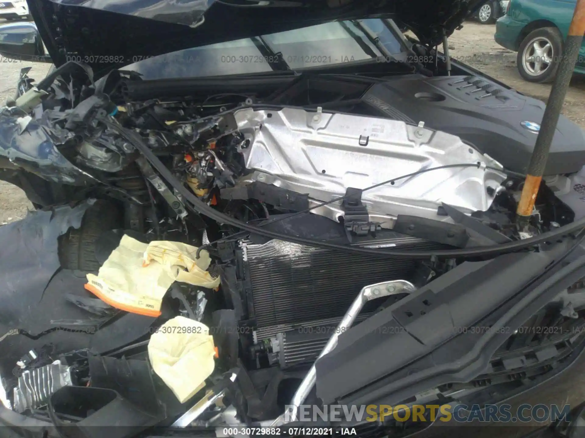 10 Photograph of a damaged car 3MW5R1J59K8B01863 BMW 3 SERIES 2019