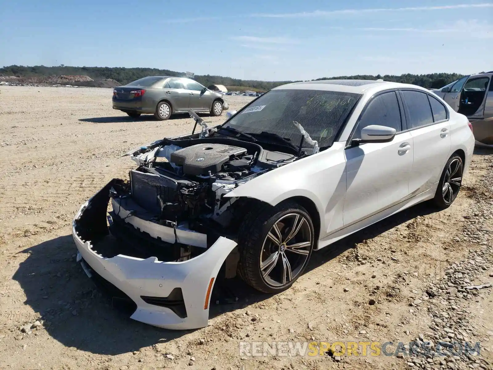 2 Фотография поврежденного автомобиля 3MW5R1J5XK8A03795 BMW 3 SERIES 2019