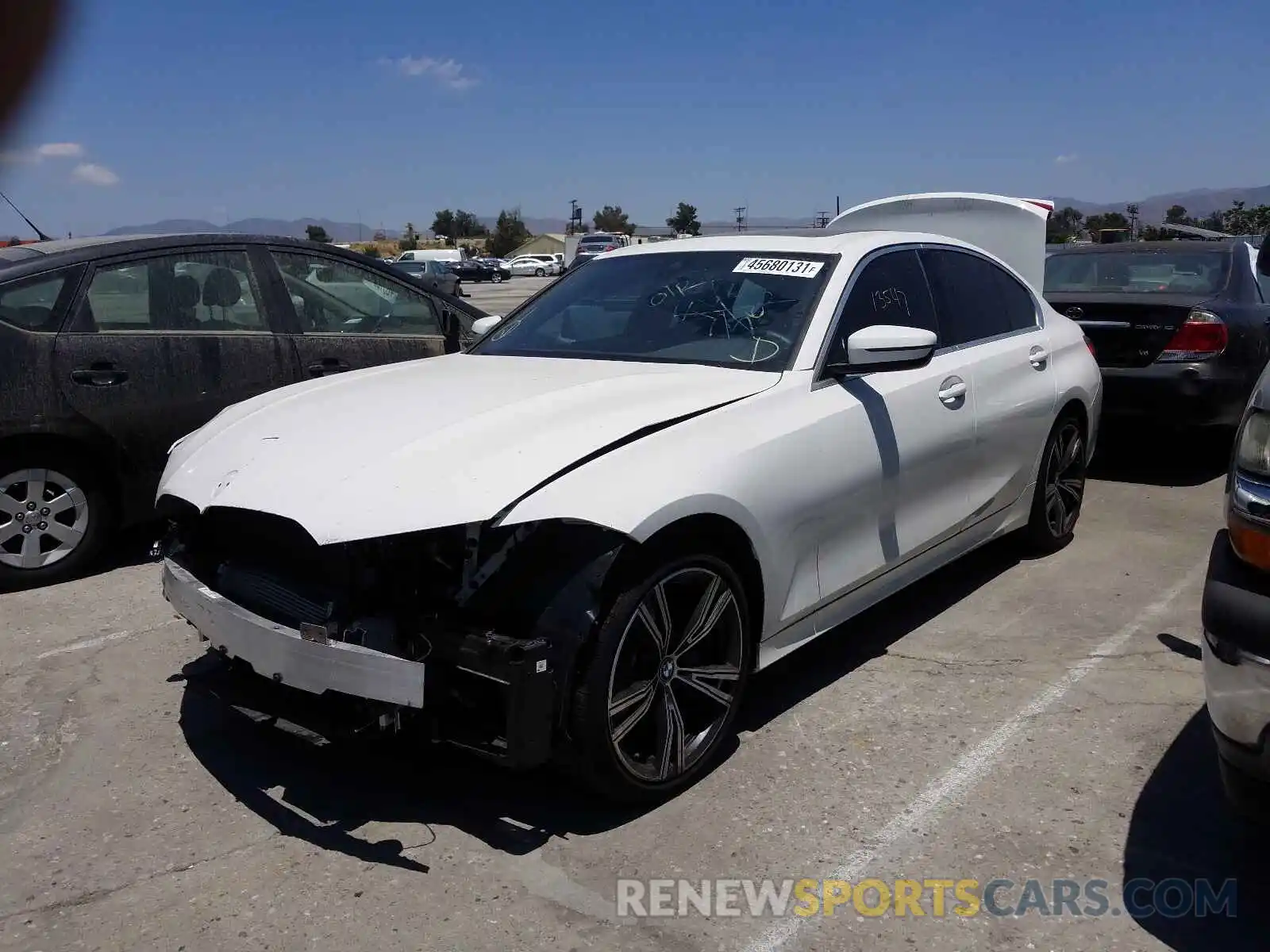 2 Photograph of a damaged car 3MW5R1J5XK8A04414 BMW 3 SERIES 2019