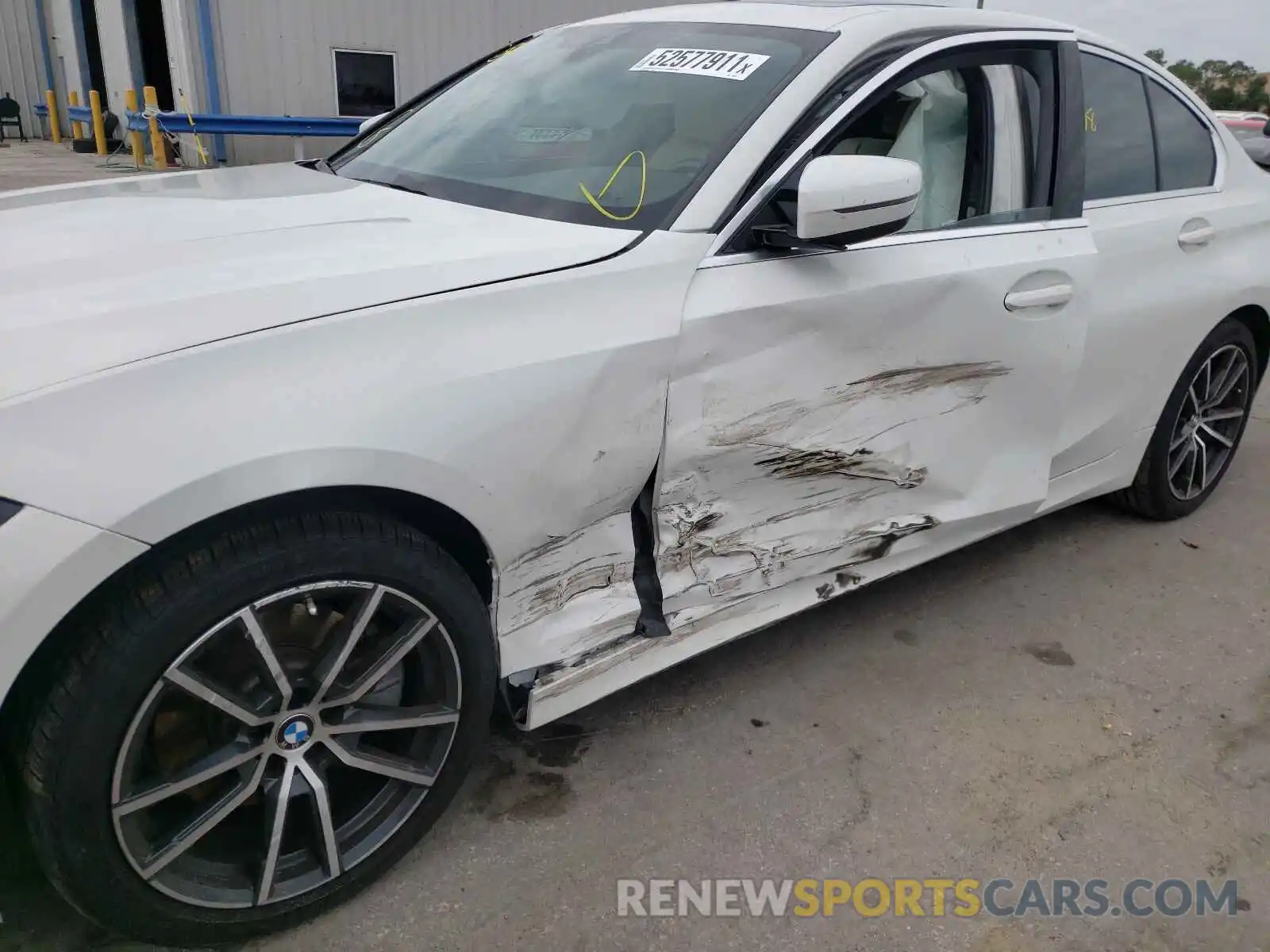 9 Photograph of a damaged car 3MW5R1J5XK8B00155 BMW 3 SERIES 2019