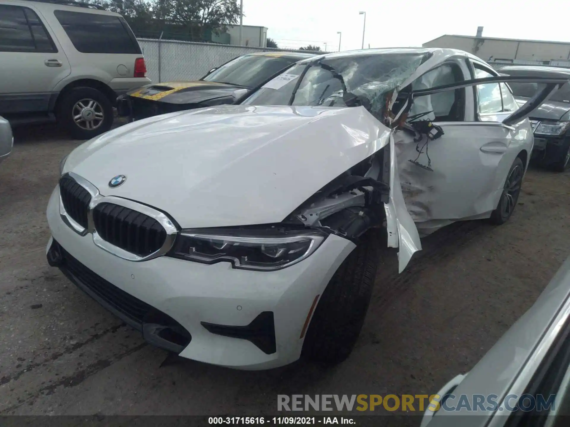 2 Photograph of a damaged car 3MW5R1J5XK8B00205 BMW 3 SERIES 2019