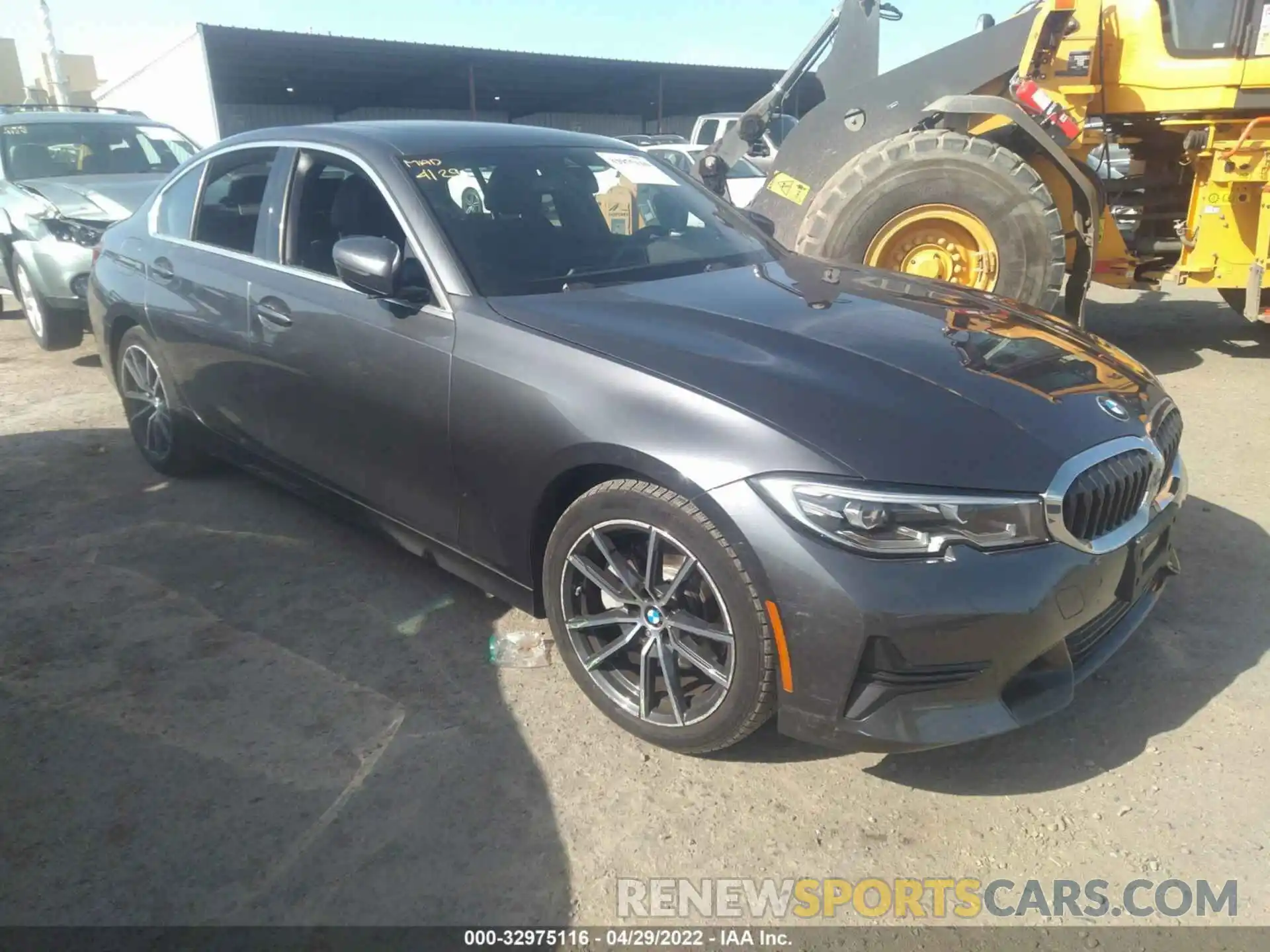 1 Фотография поврежденного автомобиля 3MW5R1J5XK8B01807 BMW 3 SERIES 2019