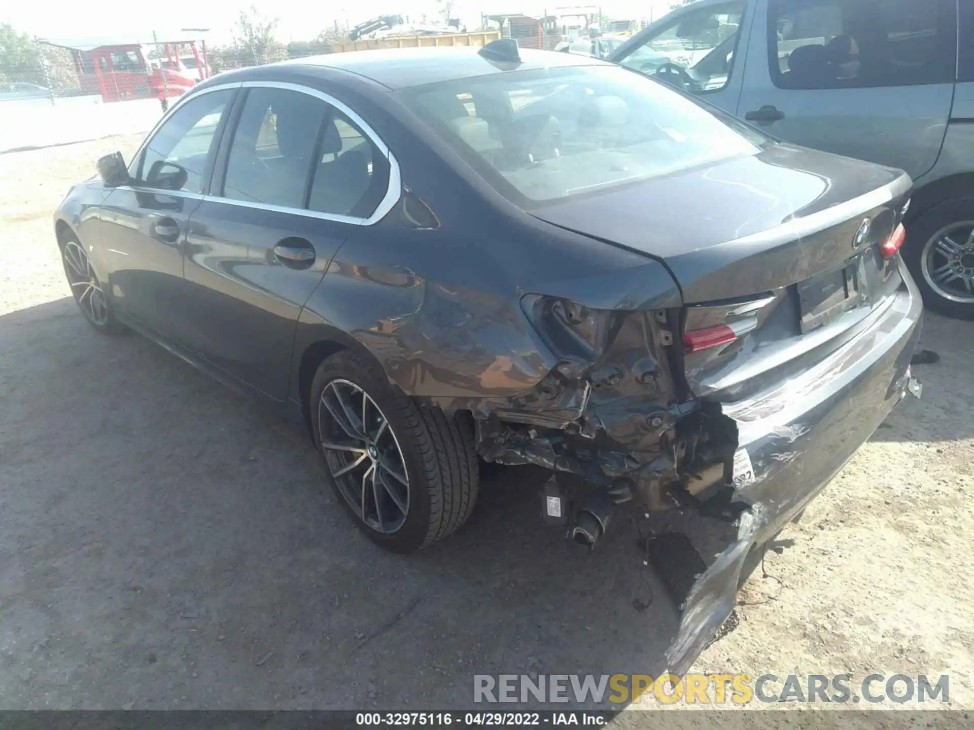 3 Photograph of a damaged car 3MW5R1J5XK8B01807 BMW 3 SERIES 2019