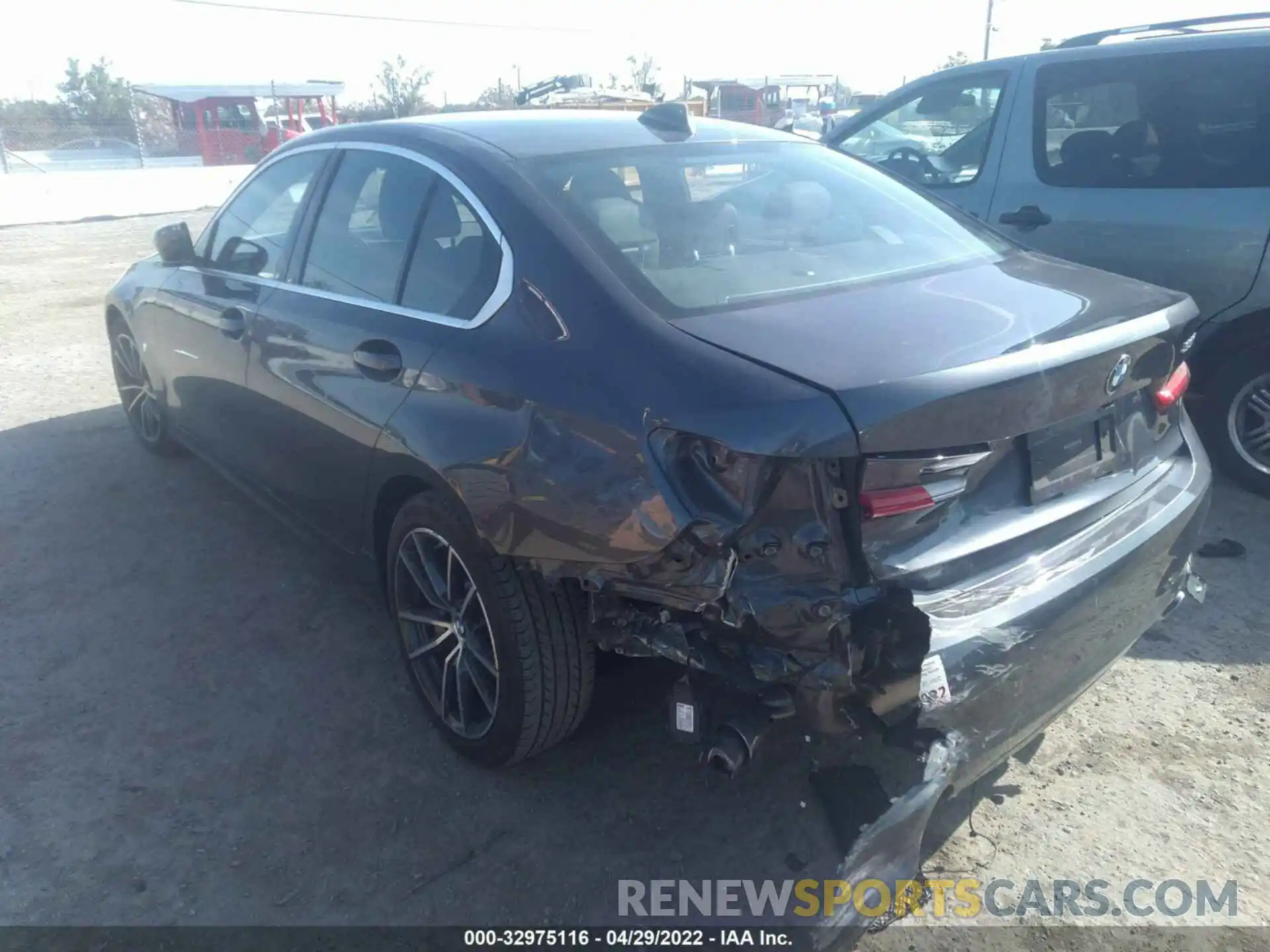 6 Photograph of a damaged car 3MW5R1J5XK8B01807 BMW 3 SERIES 2019