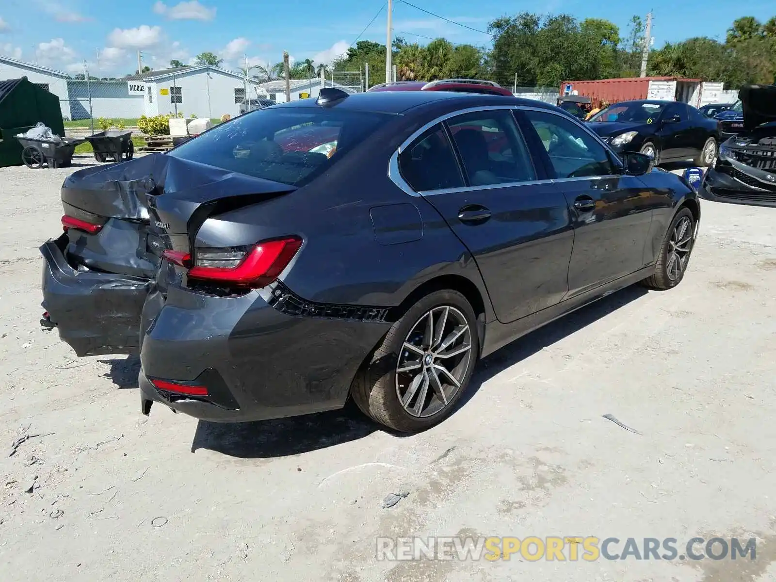 4 Photograph of a damaged car 3MW5R1J5XK8B02505 BMW 3 SERIES 2019