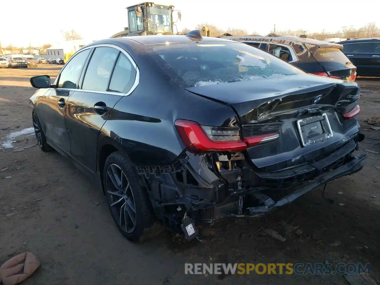 3 Photograph of a damaged car 3MW5R7J50K8B00281 BMW 3 SERIES 2019