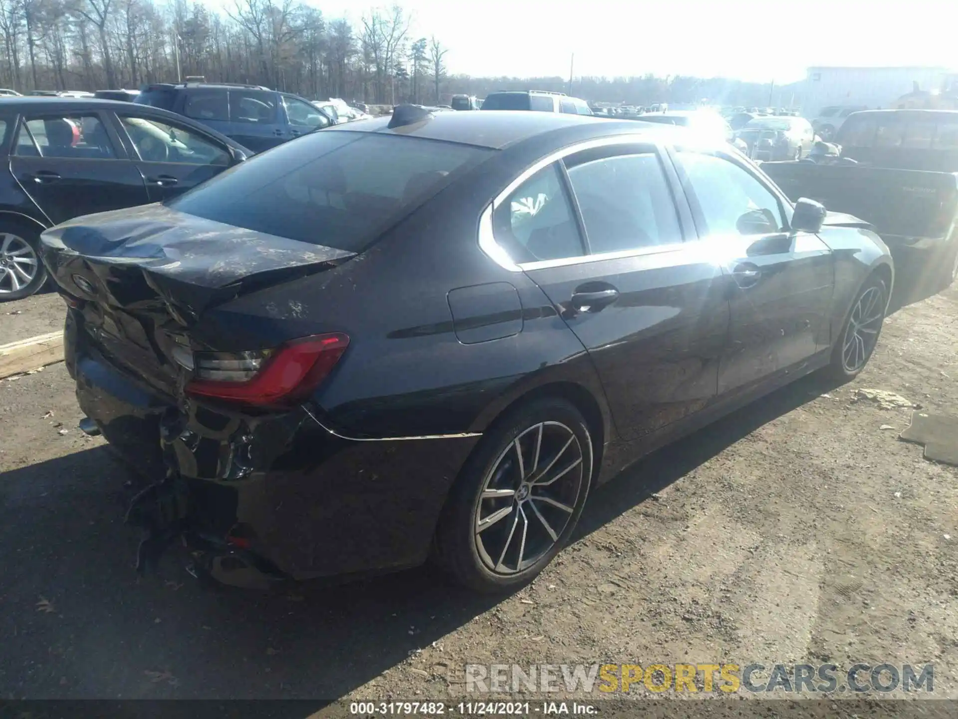 4 Photograph of a damaged car 3MW5R7J50K8B02094 BMW 3 SERIES 2019