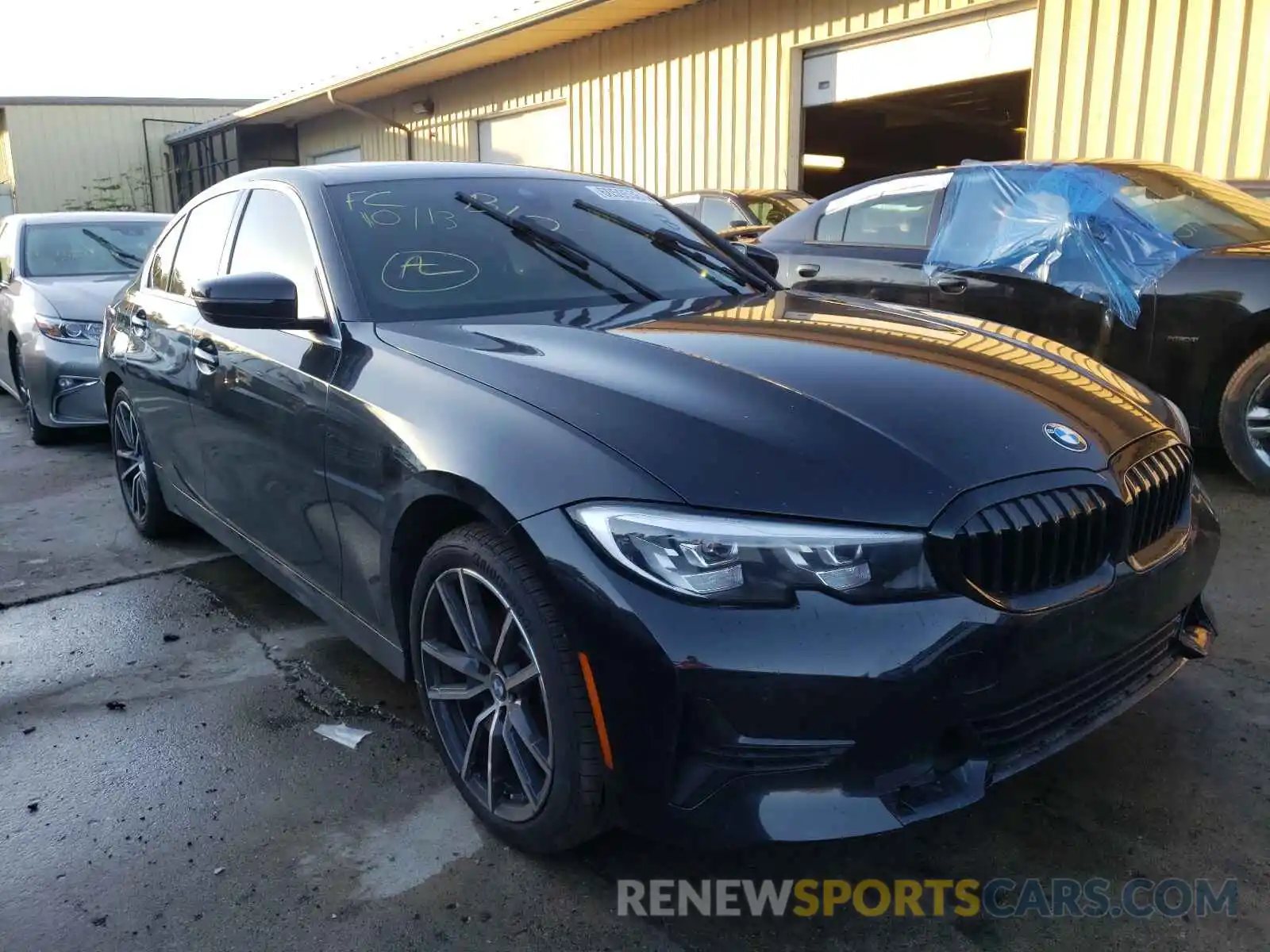 1 Photograph of a damaged car 3MW5R7J50K8B03178 BMW 3 SERIES 2019