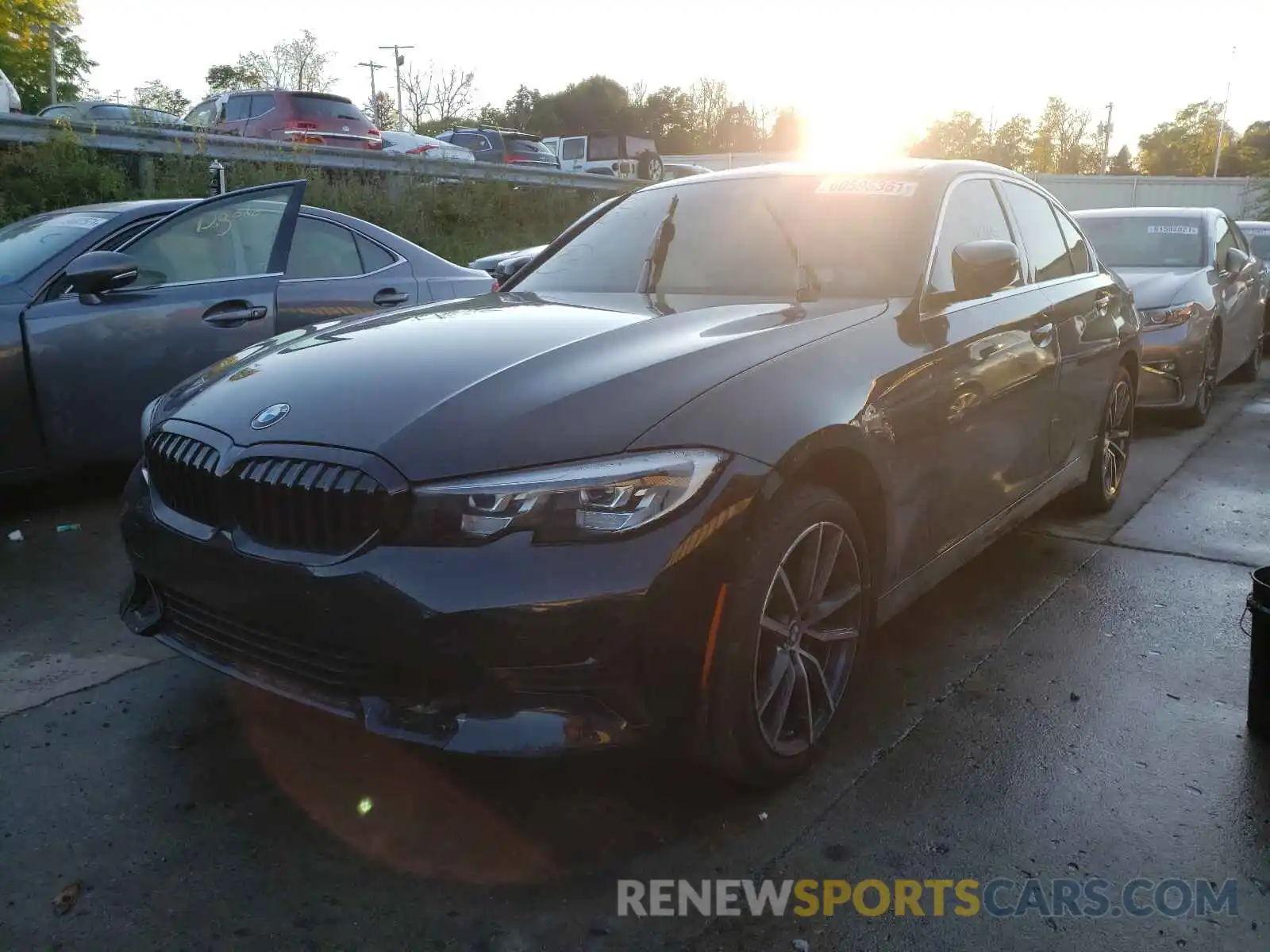 2 Фотография поврежденного автомобиля 3MW5R7J50K8B03178 BMW 3 SERIES 2019