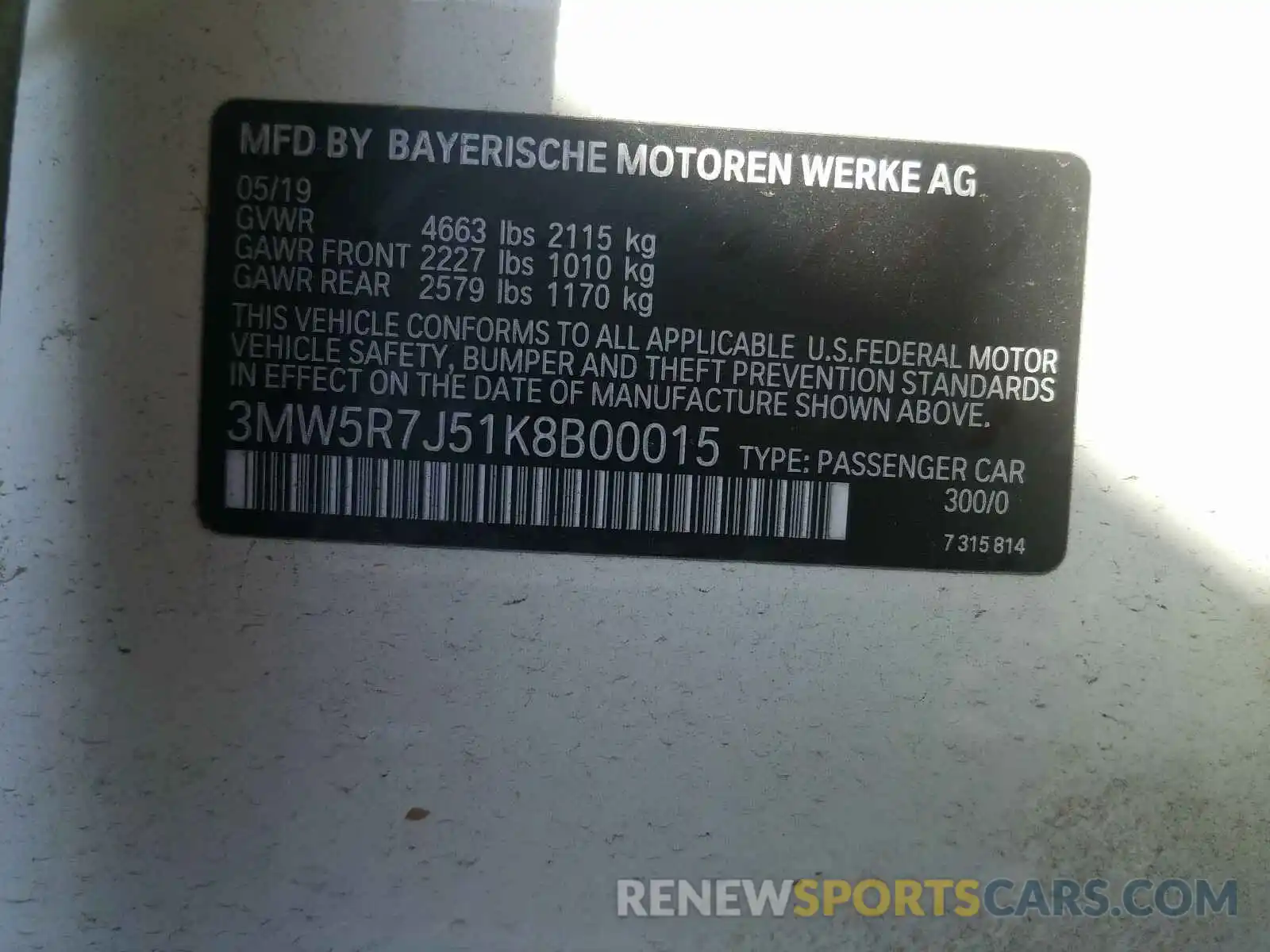 10 Photograph of a damaged car 3MW5R7J51K8B00015 BMW 3 SERIES 2019