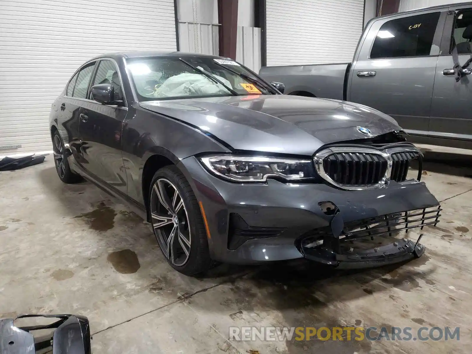 1 Фотография поврежденного автомобиля 3MW5R7J51K8B01536 BMW 3 SERIES 2019