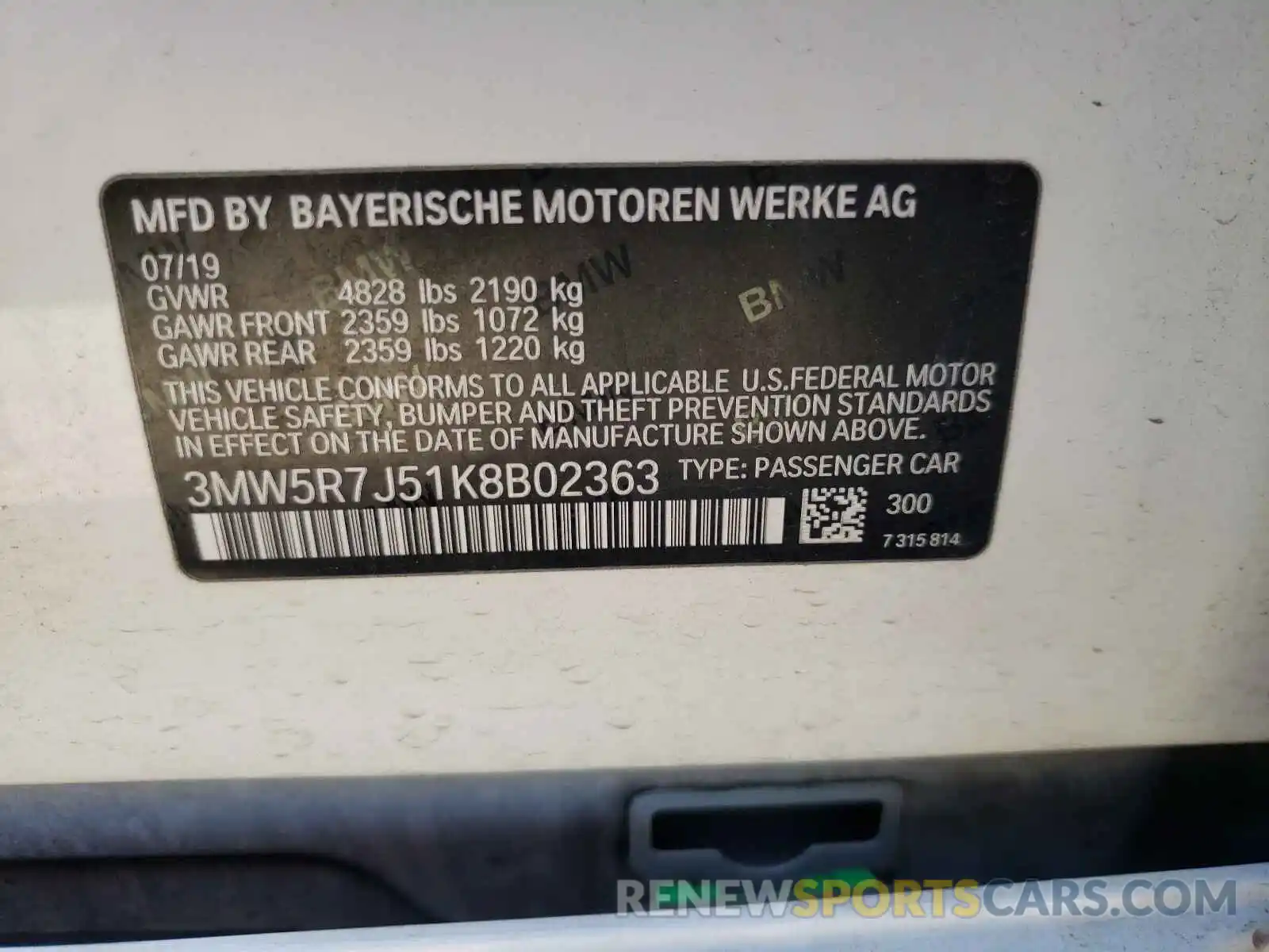 10 Photograph of a damaged car 3MW5R7J51K8B02363 BMW 3 SERIES 2019