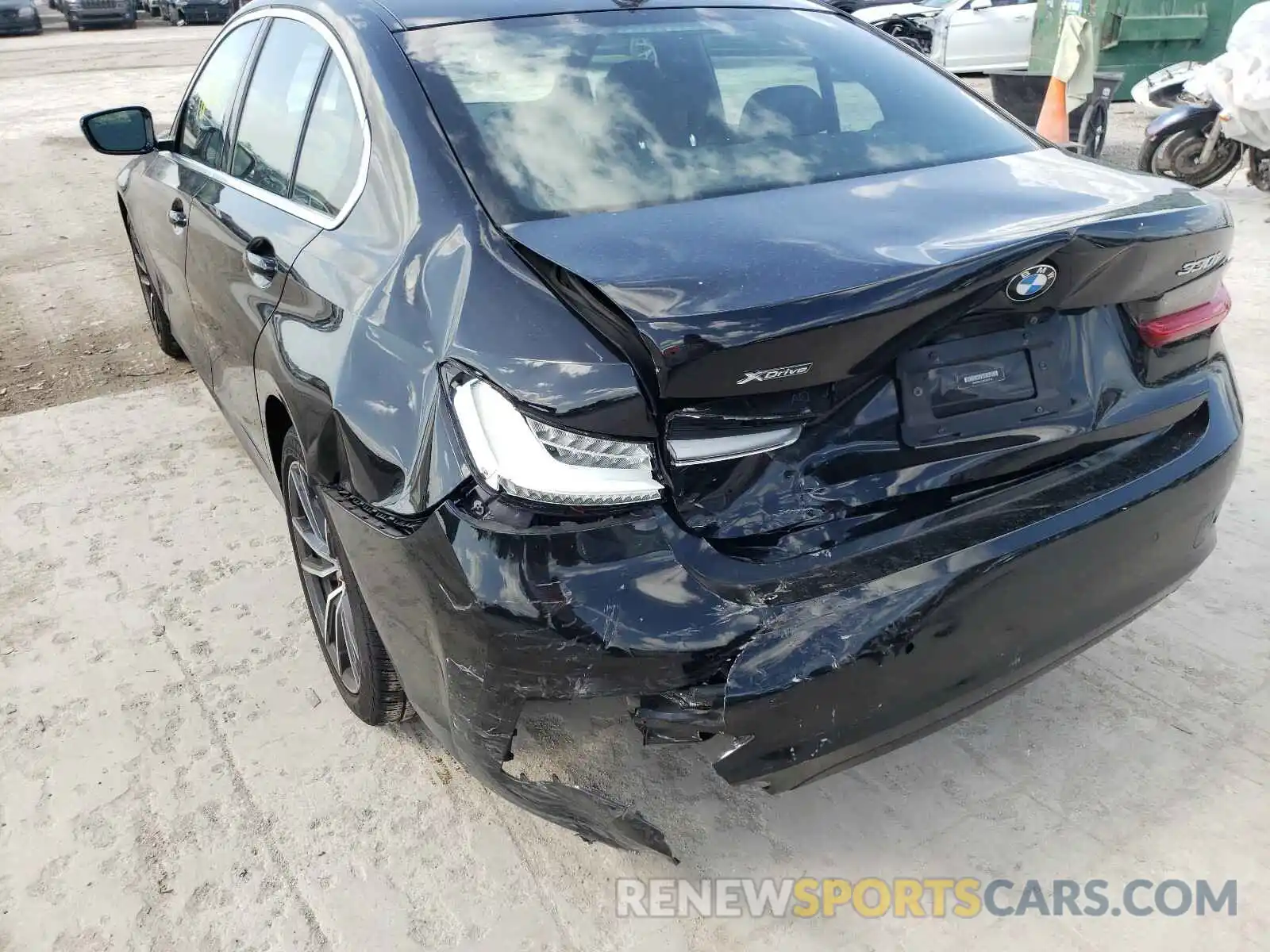 9 Photograph of a damaged car 3MW5R7J52K8B02758 BMW 3 SERIES 2019