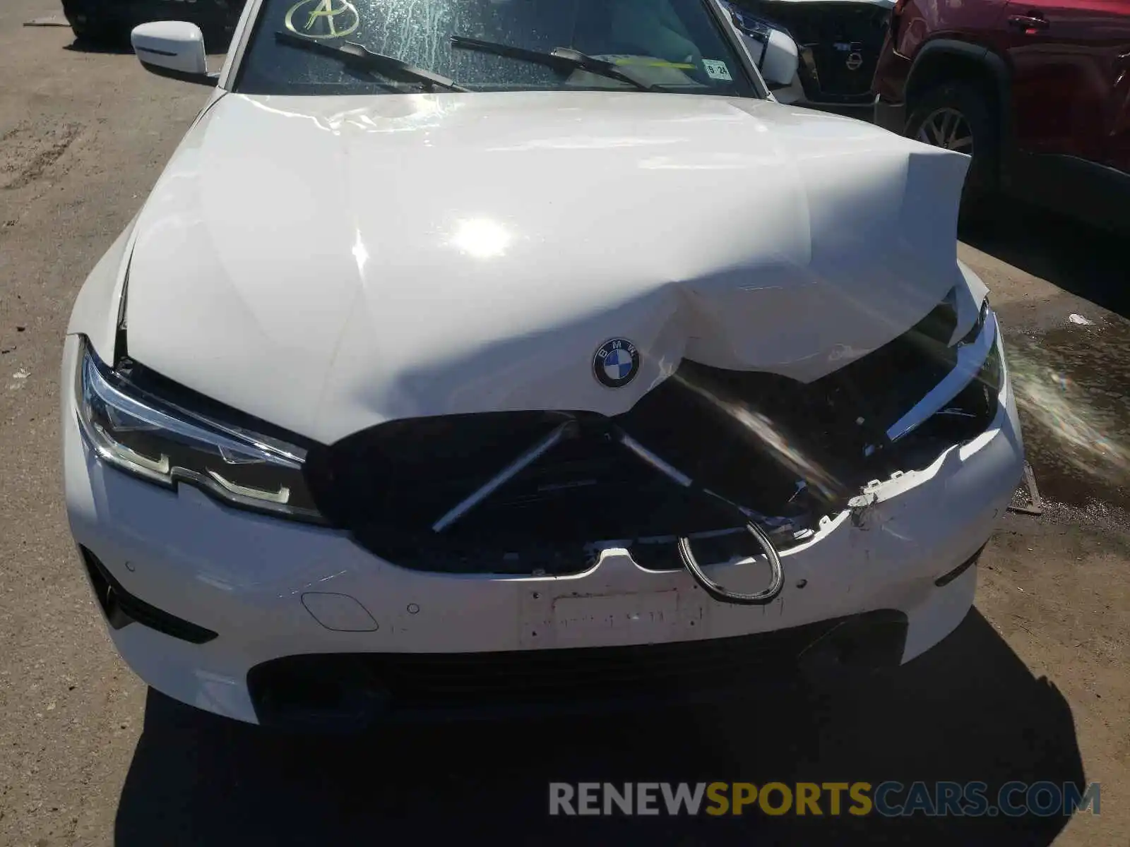 9 Photograph of a damaged car 3MW5R7J52K8B02954 BMW 3 SERIES 2019