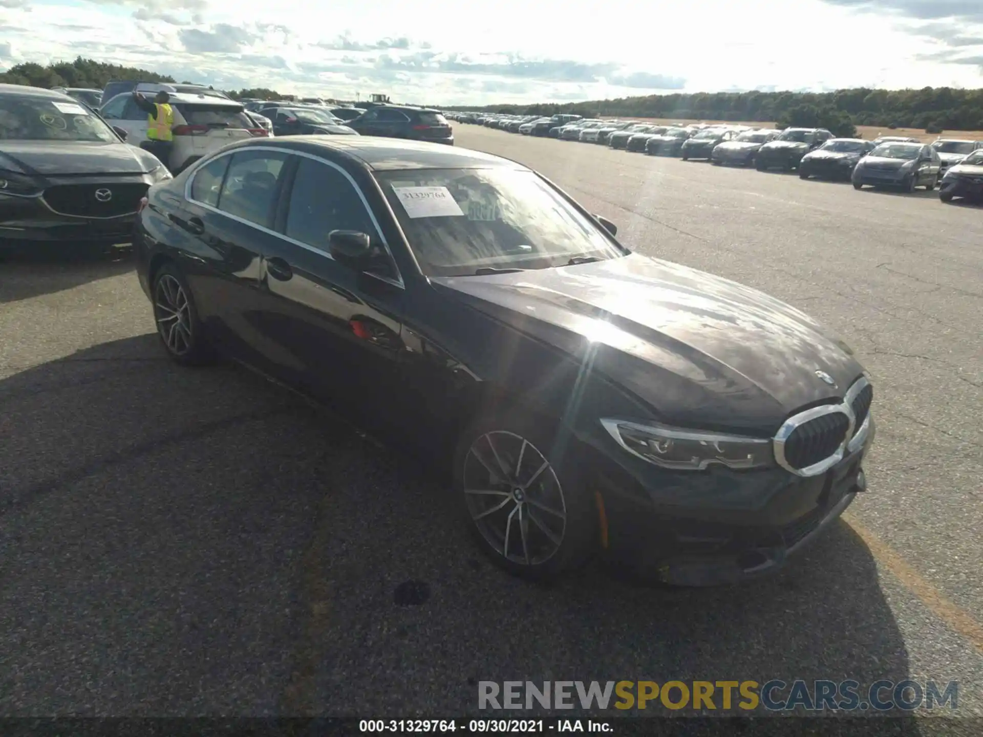 1 Фотография поврежденного автомобиля 3MW5R7J53K8B00520 BMW 3 SERIES 2019