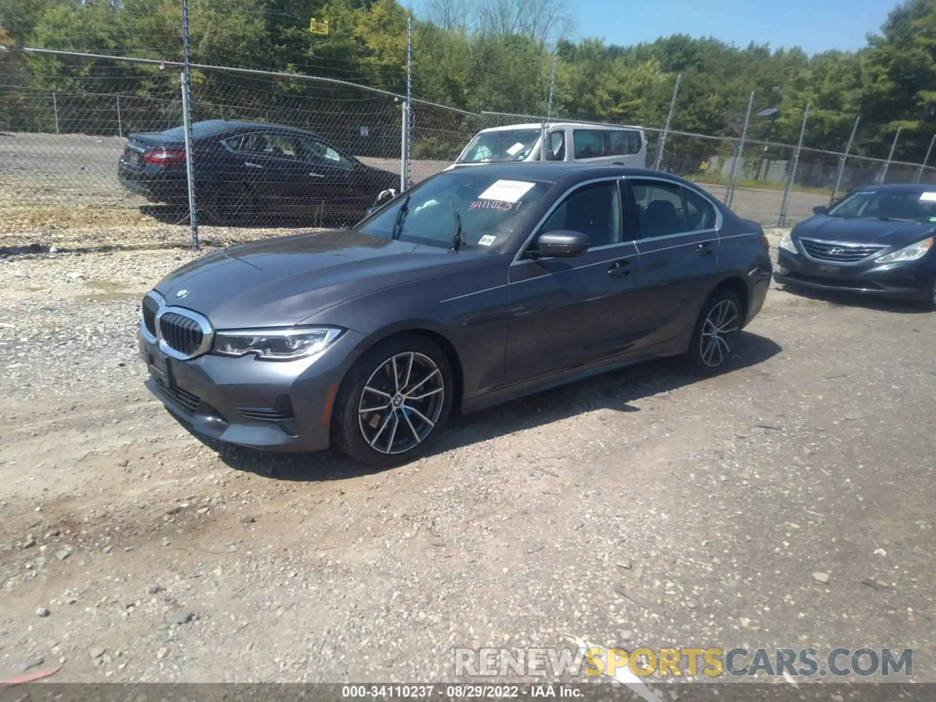 2 Photograph of a damaged car 3MW5R7J53K8B02848 BMW 3 SERIES 2019