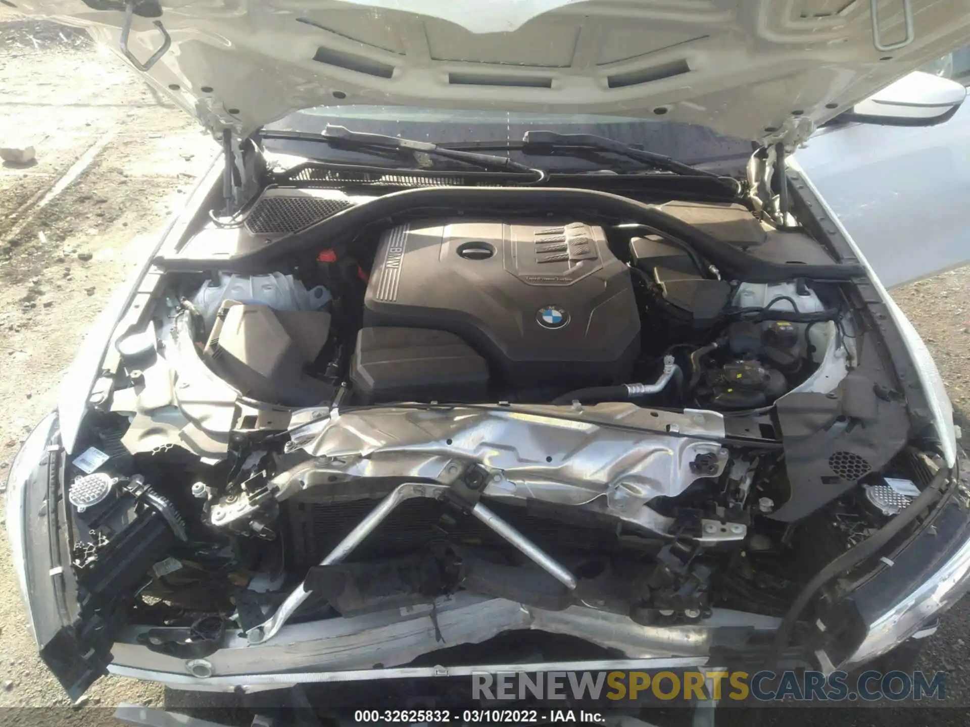 10 Photograph of a damaged car 3MW5R7J53K8B03532 BMW 3 SERIES 2019