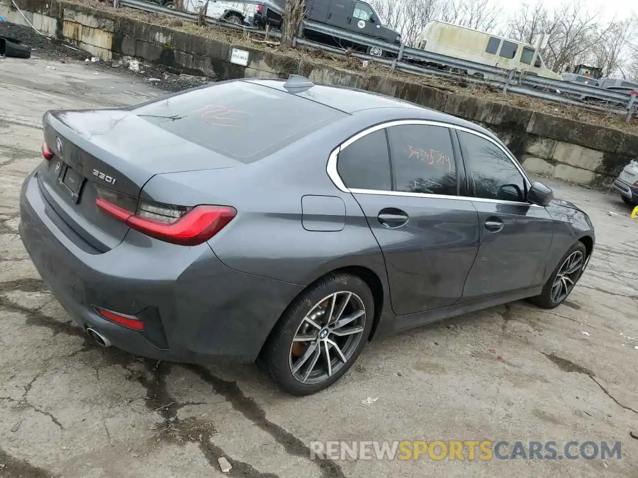 3 Photograph of a damaged car 3MW5R7J54K8B02275 BMW 3 SERIES 2019