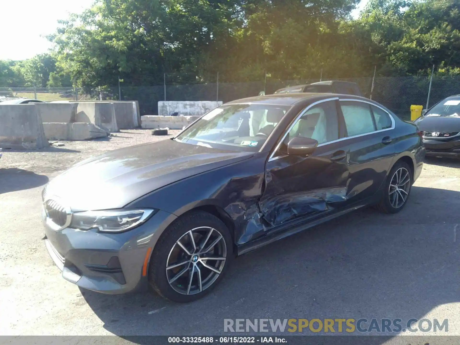 2 Фотография поврежденного автомобиля 3MW5R7J55K8A05067 BMW 3 SERIES 2019