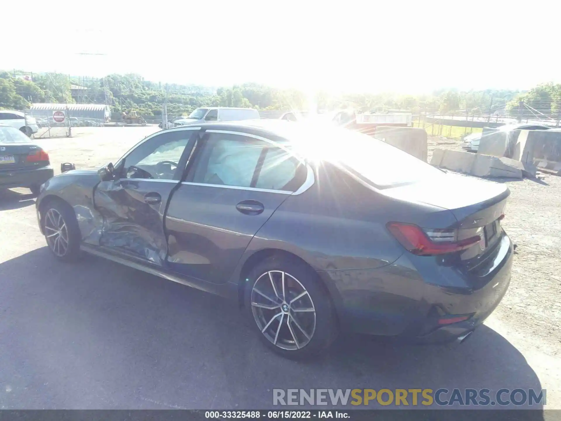 3 Photograph of a damaged car 3MW5R7J55K8A05067 BMW 3 SERIES 2019