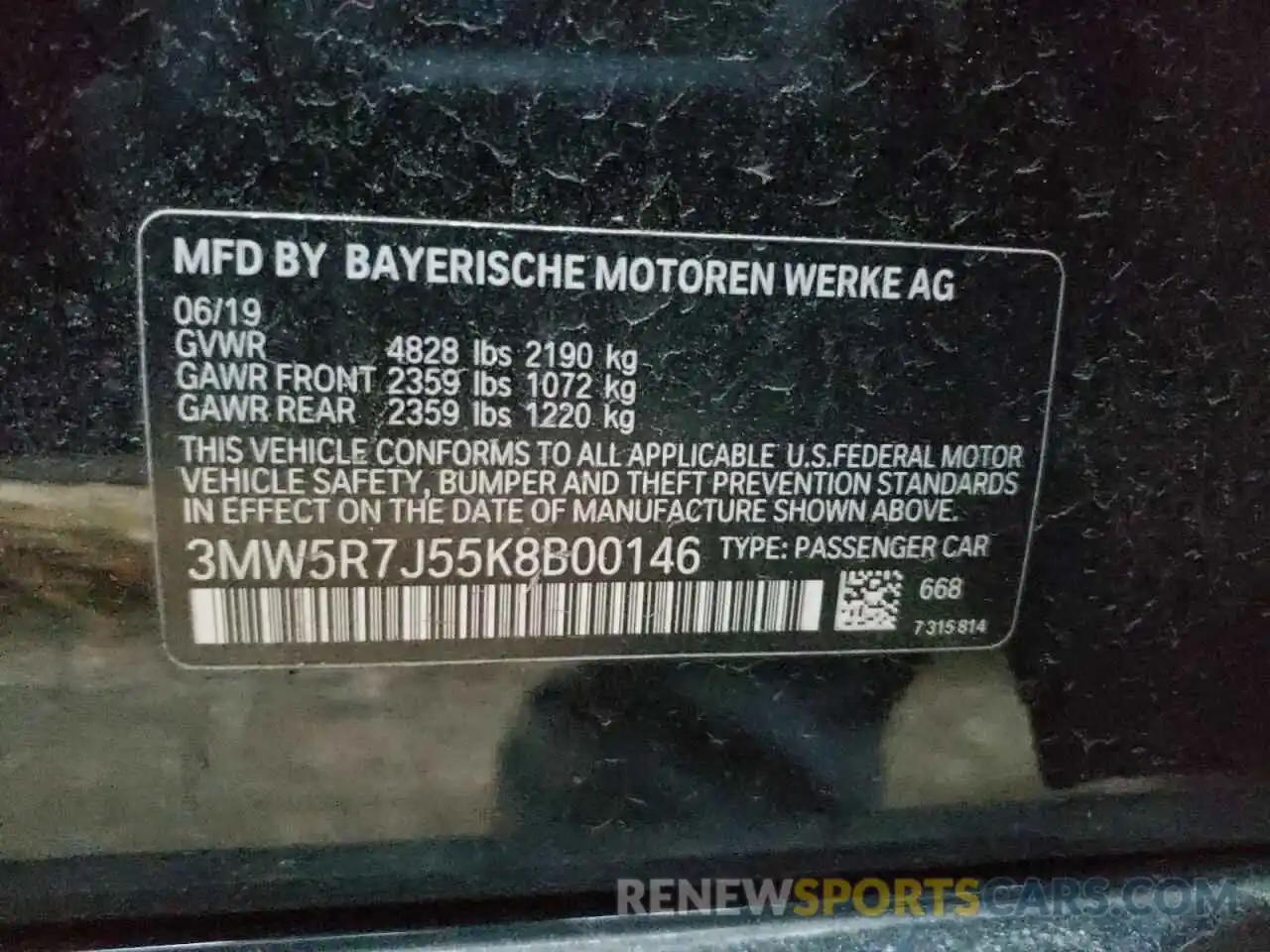 10 Photograph of a damaged car 3MW5R7J55K8B00146 BMW 3 SERIES 2019