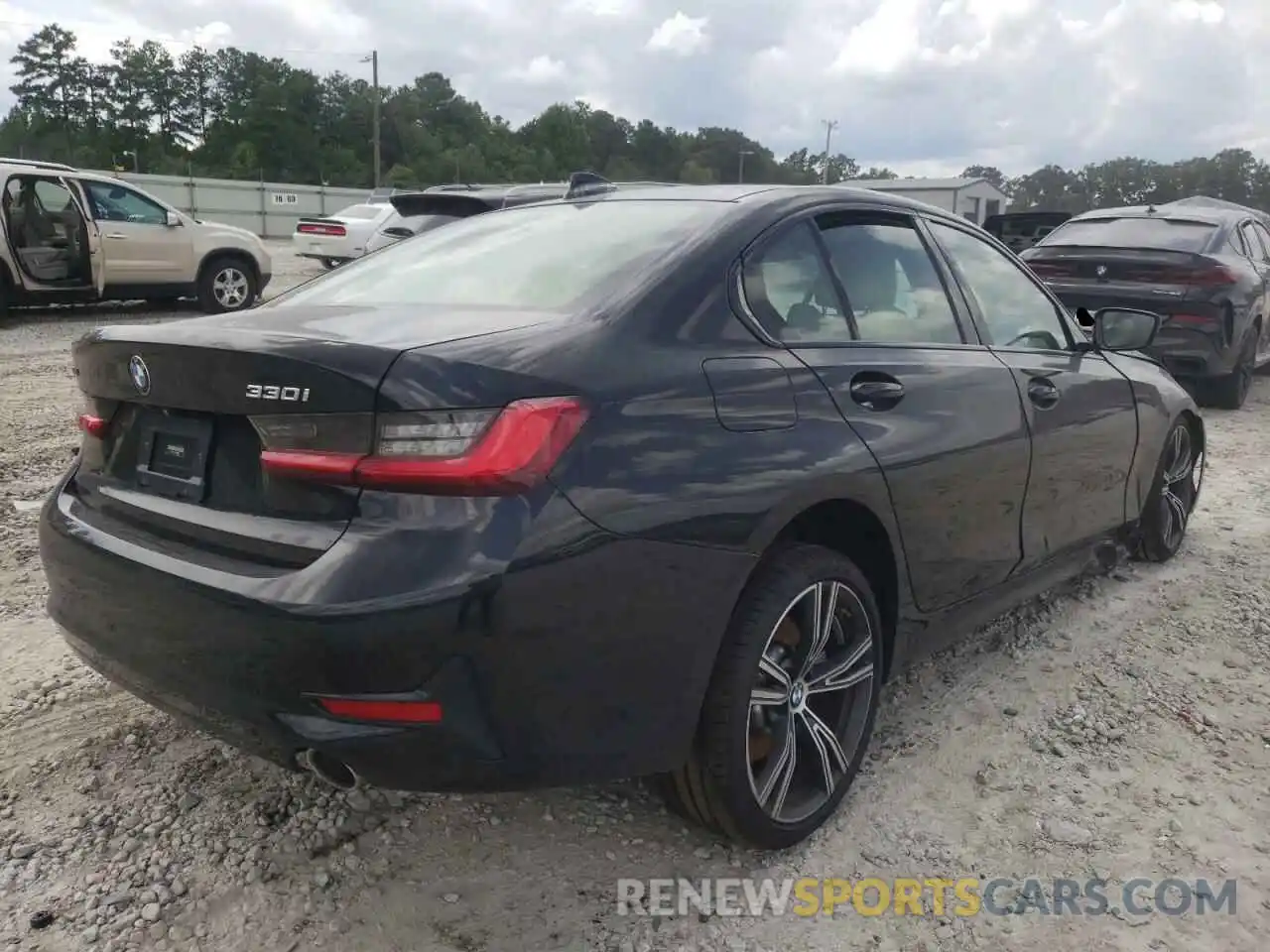 4 Photograph of a damaged car 3MW5R7J57K8A04826 BMW 3 SERIES 2019