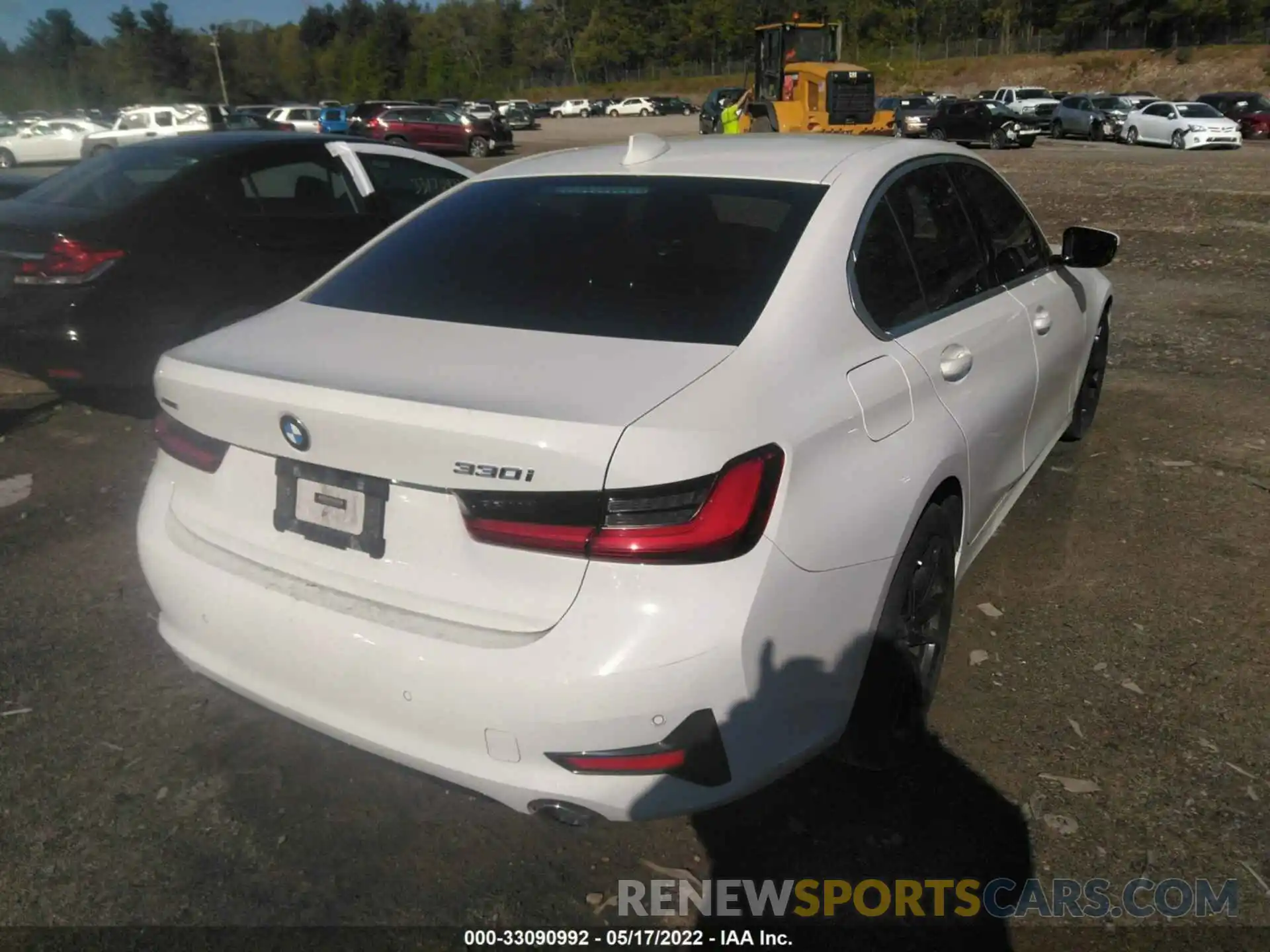 4 Photograph of a damaged car 3MW5R7J57K8B02187 BMW 3 SERIES 2019