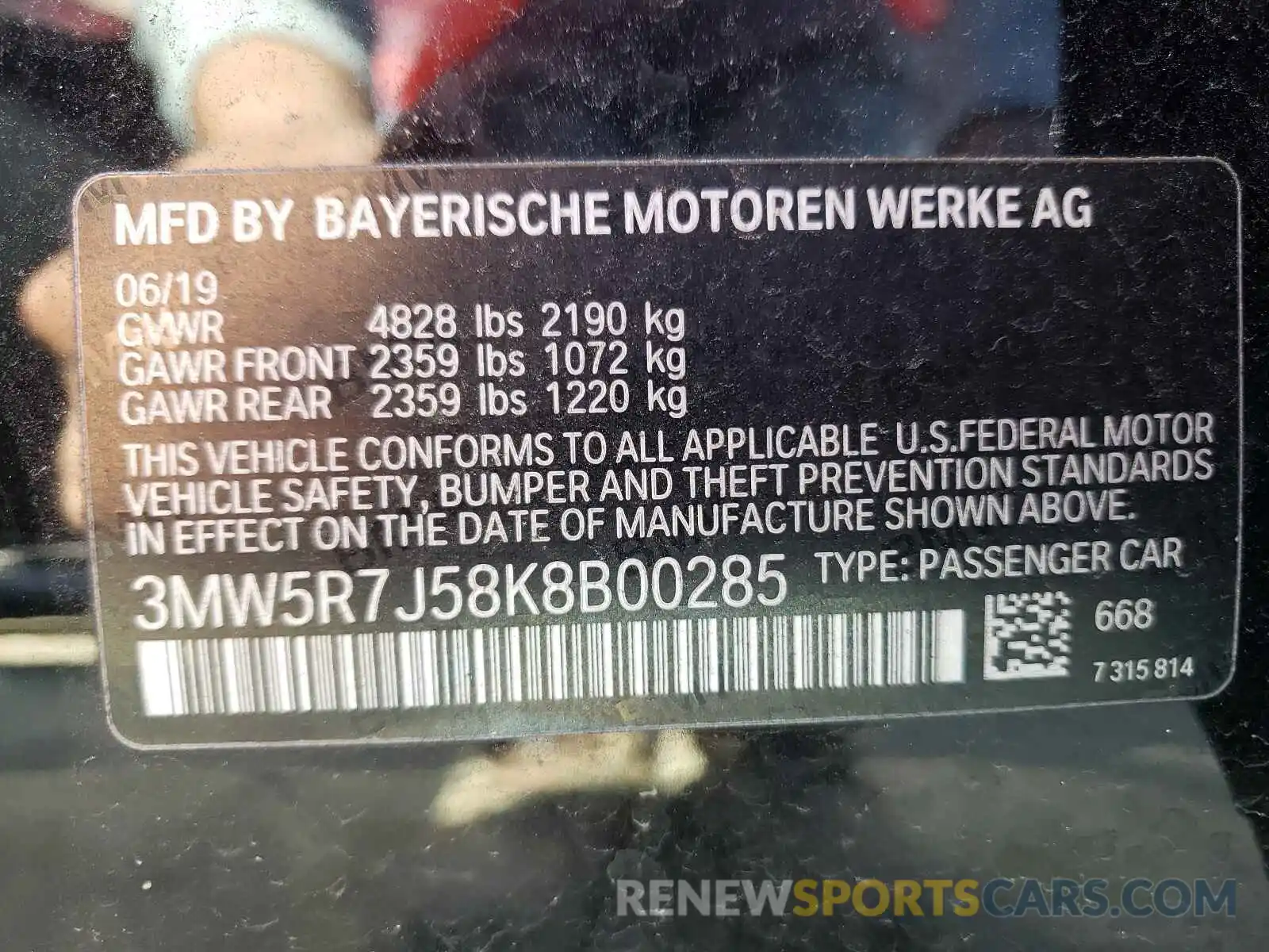 10 Photograph of a damaged car 3MW5R7J58K8B00285 BMW 3 SERIES 2019