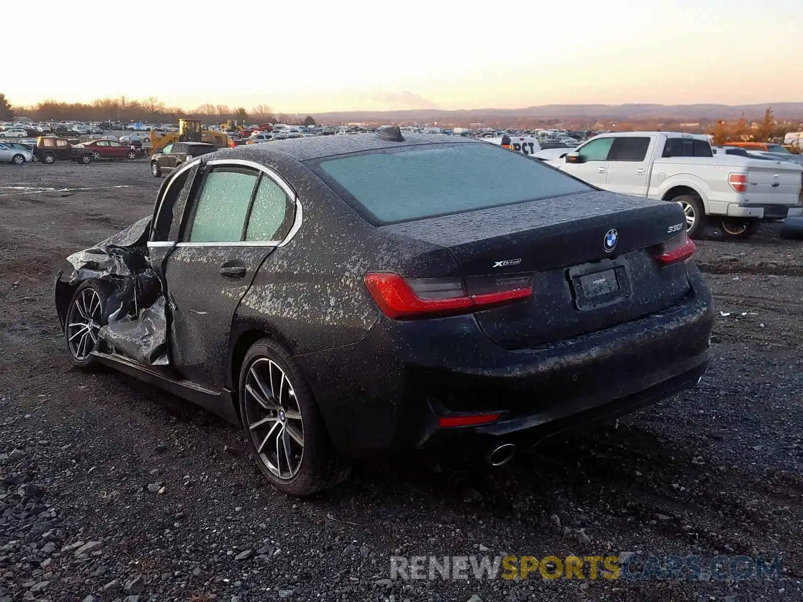 3 Photograph of a damaged car 3MW5R7J58K8B01842 BMW 3 SERIES 2019