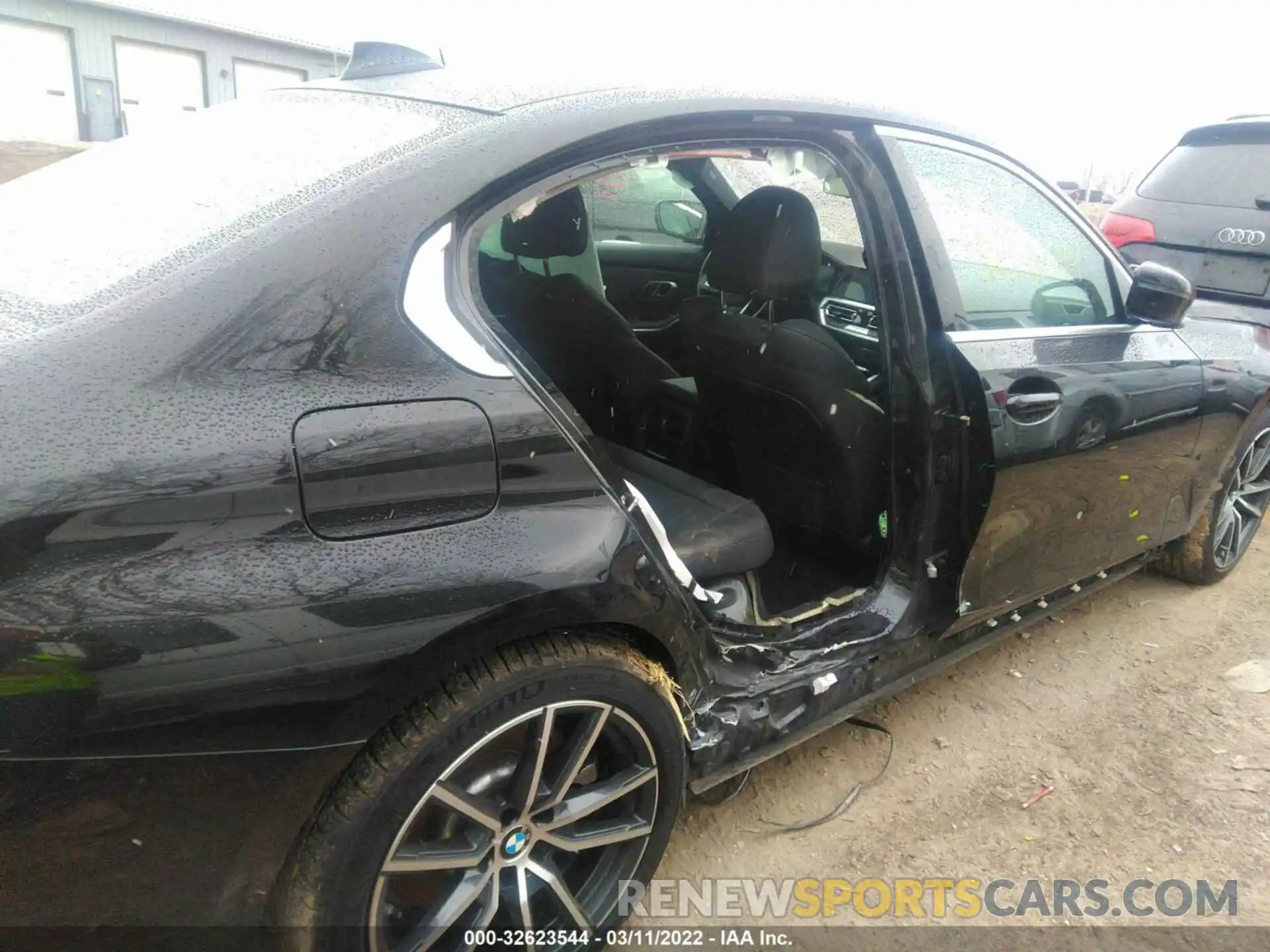 6 Photograph of a damaged car 3MW5R7J59K8B03230 BMW 3 SERIES 2019