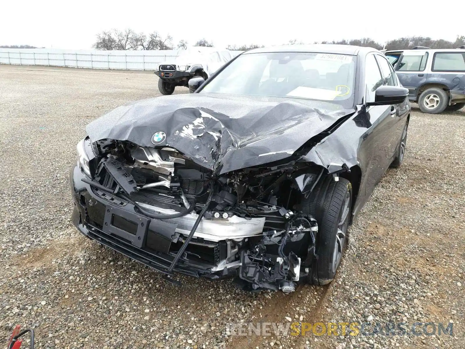 2 Фотография поврежденного автомобиля WBA5R1C50KAJ98470 BMW 3 SERIES 2019