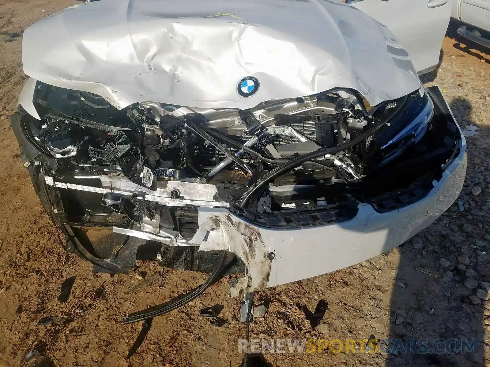 9 Photograph of a damaged car WBA5R1C50KAJ98940 BMW 3 SERIES 2019