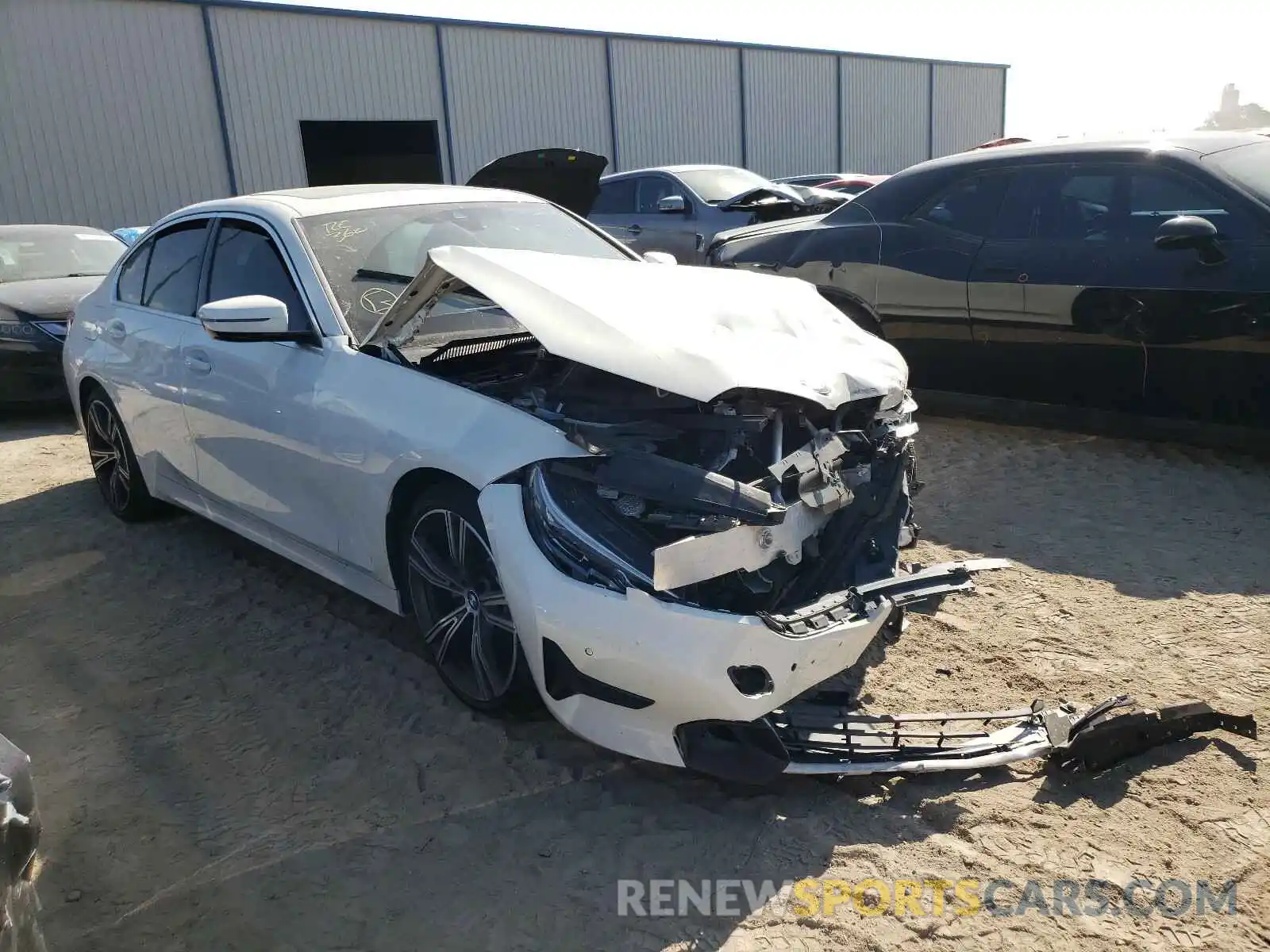 1 Фотография поврежденного автомобиля WBA5R1C50KAJ99747 BMW 3 SERIES 2019