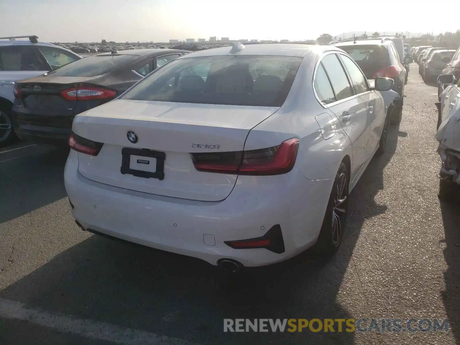 4 Photograph of a damaged car WBA5R1C50KAJ99778 BMW 3 SERIES 2019