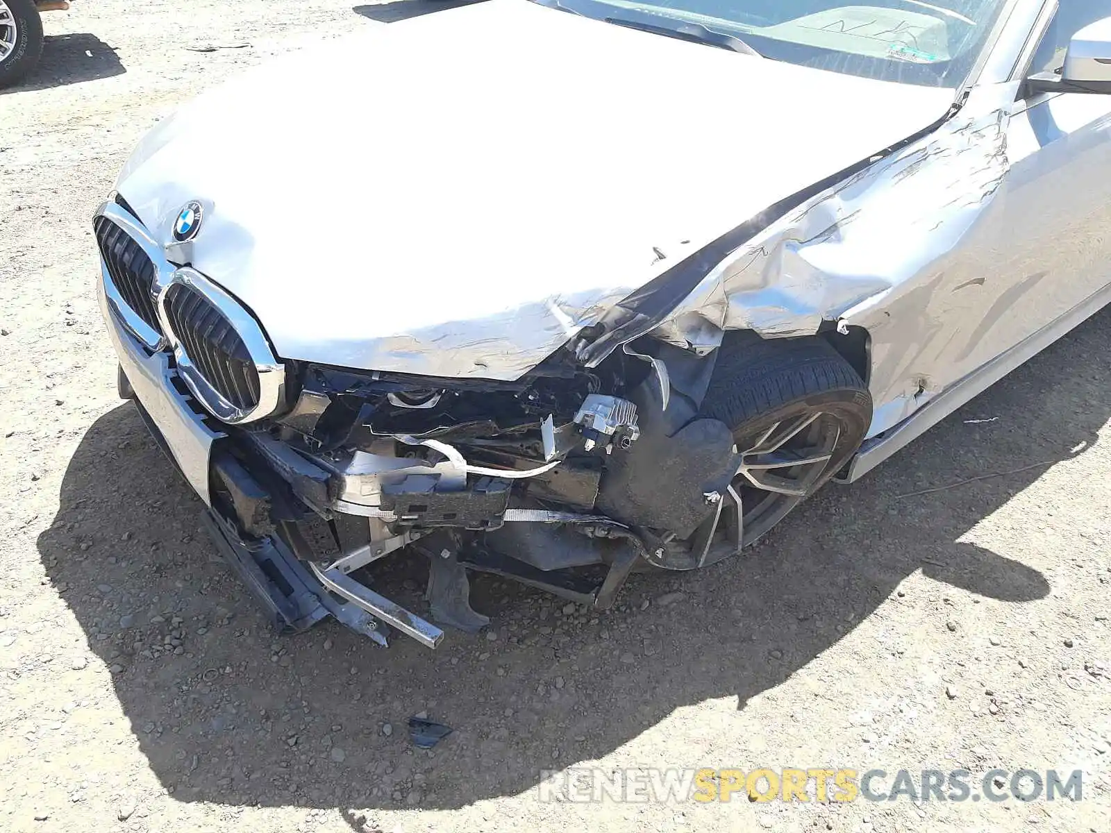 9 Photograph of a damaged car WBA5R1C50KAK06339 BMW 3 SERIES 2019