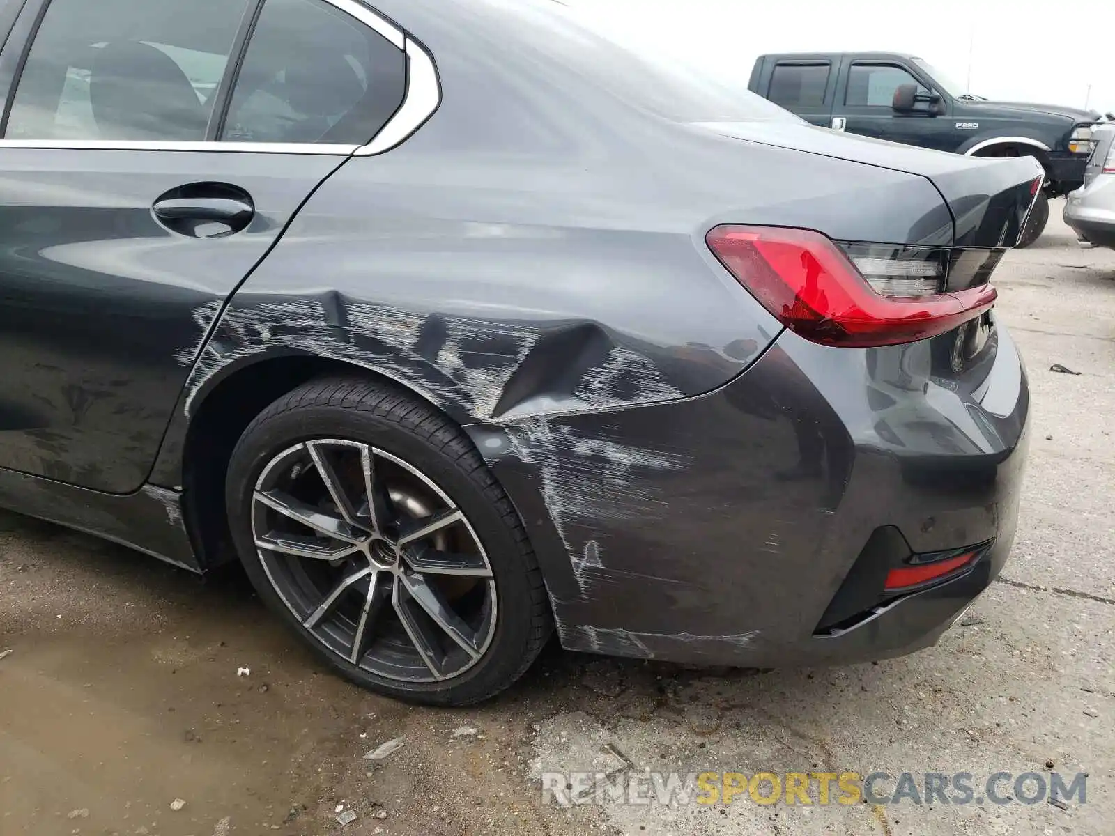 9 Photograph of a damaged car WBA5R1C50KAK08401 BMW 3 SERIES 2019