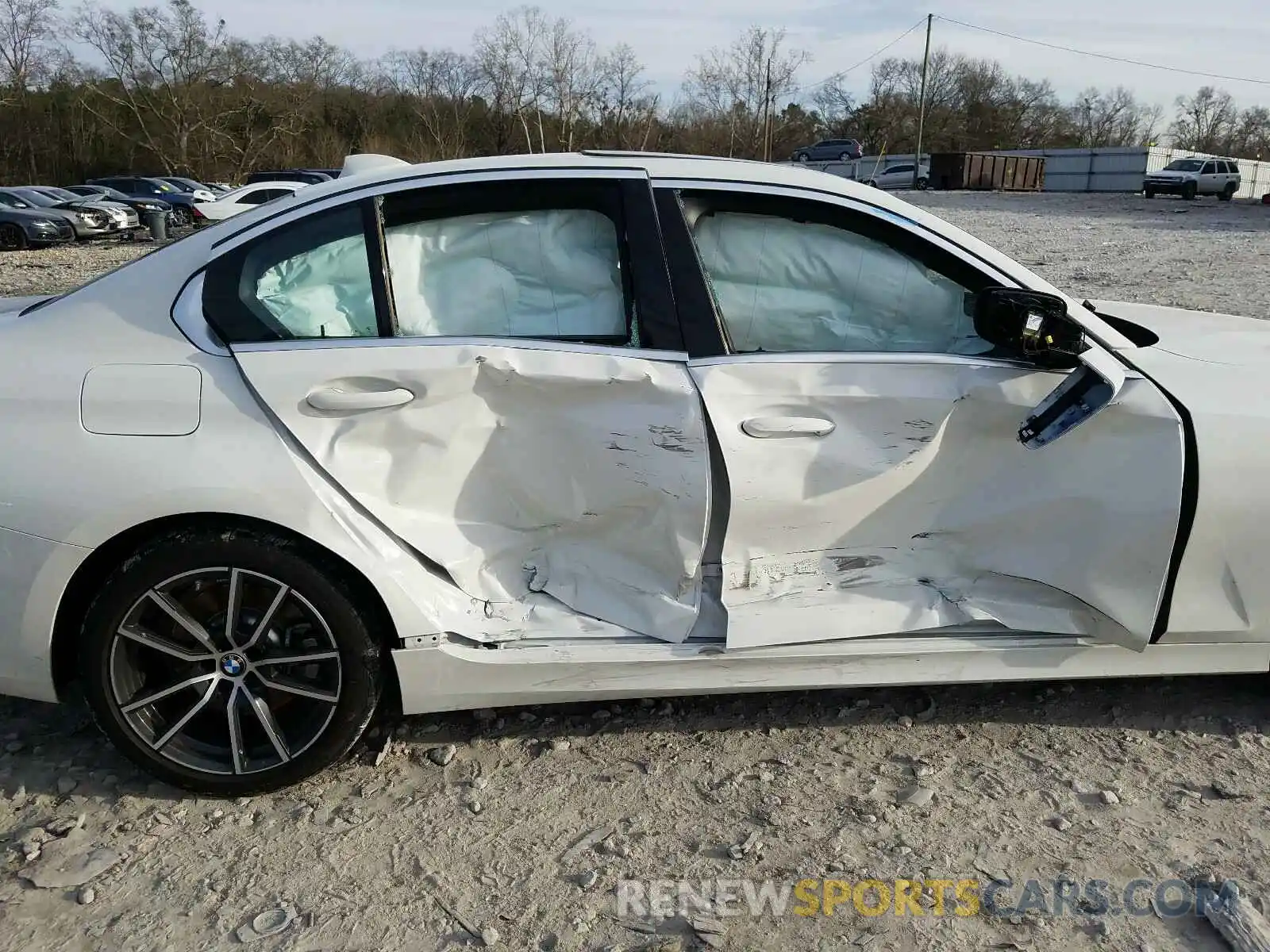 9 Photograph of a damaged car WBA5R1C50KAK10164 BMW 3 SERIES 2019