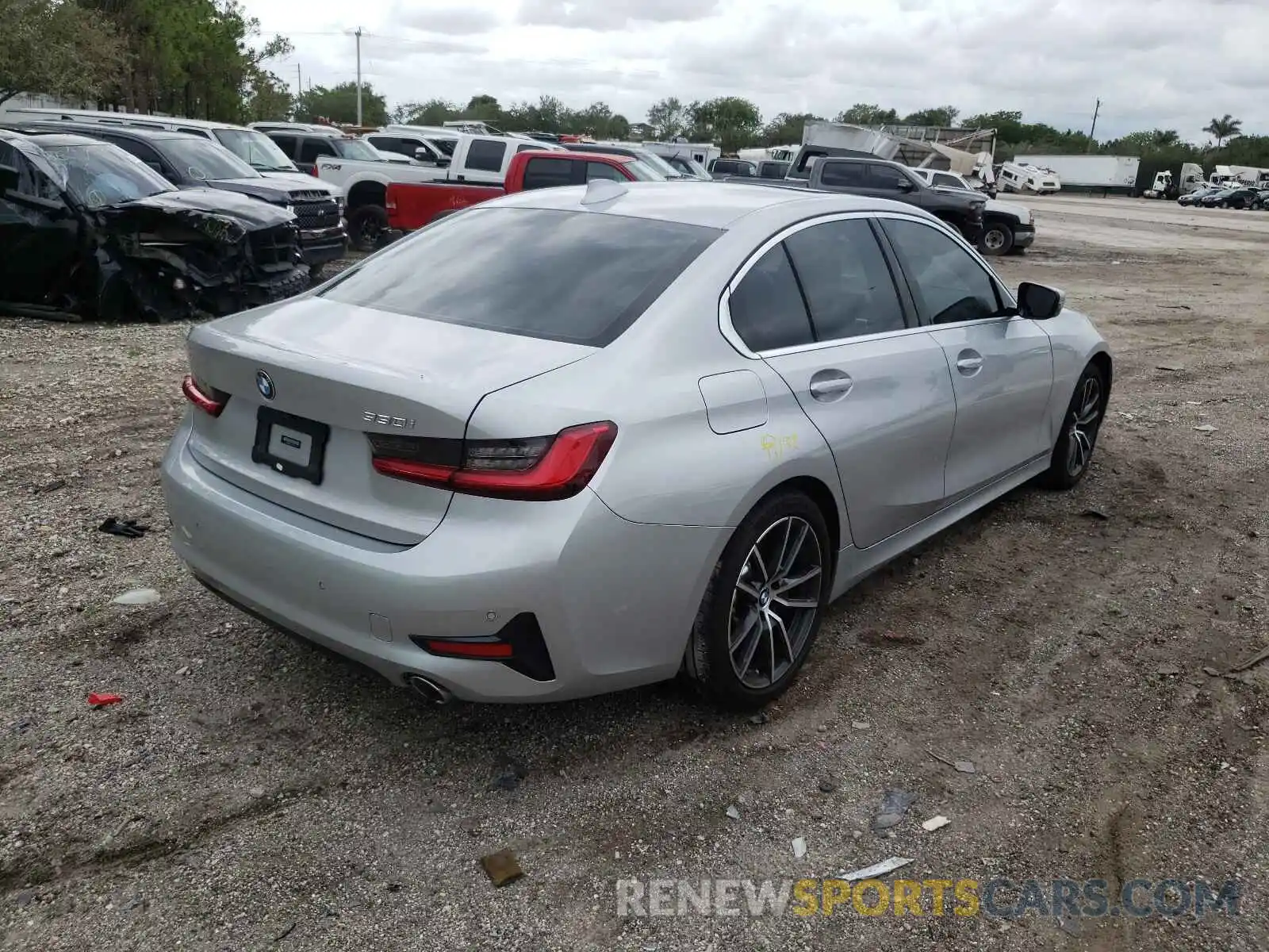 4 Photograph of a damaged car WBA5R1C50KAK10357 BMW 3 SERIES 2019