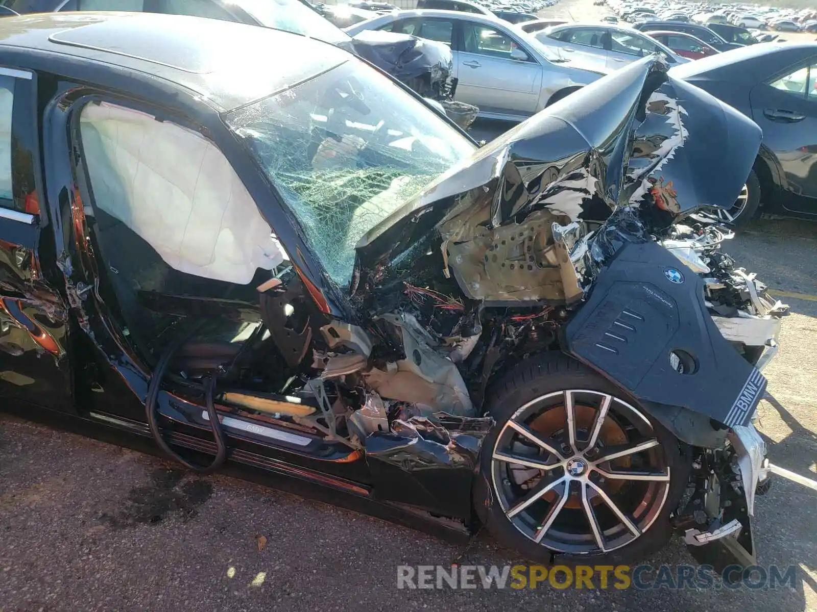 9 Photograph of a damaged car WBA5R1C50KFH20617 BMW 3 SERIES 2019