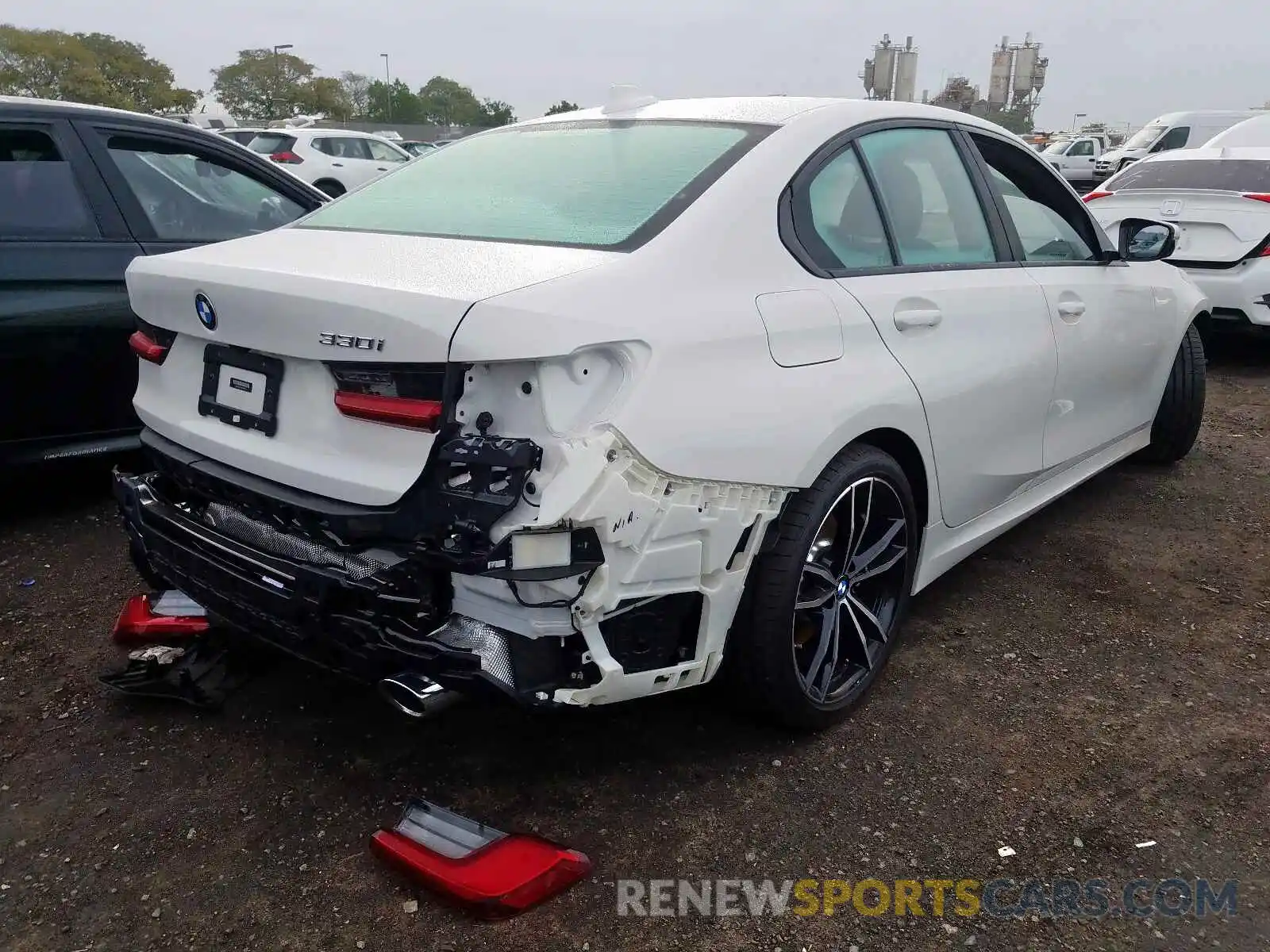 4 Photograph of a damaged car WBA5R1C51KAJ99109 BMW 3 SERIES 2019