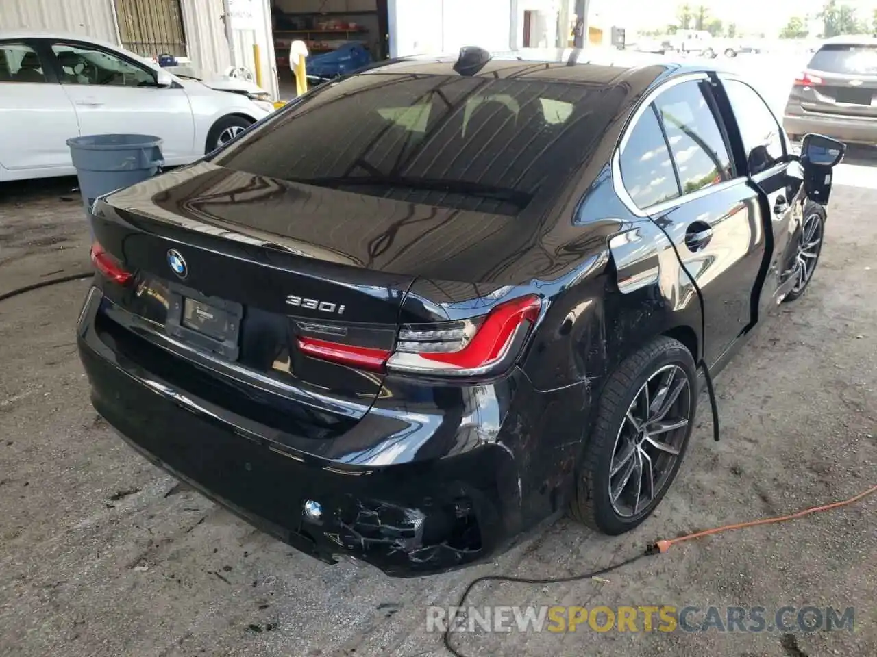 4 Photograph of a damaged car WBA5R1C51KAK10979 BMW 3 SERIES 2019