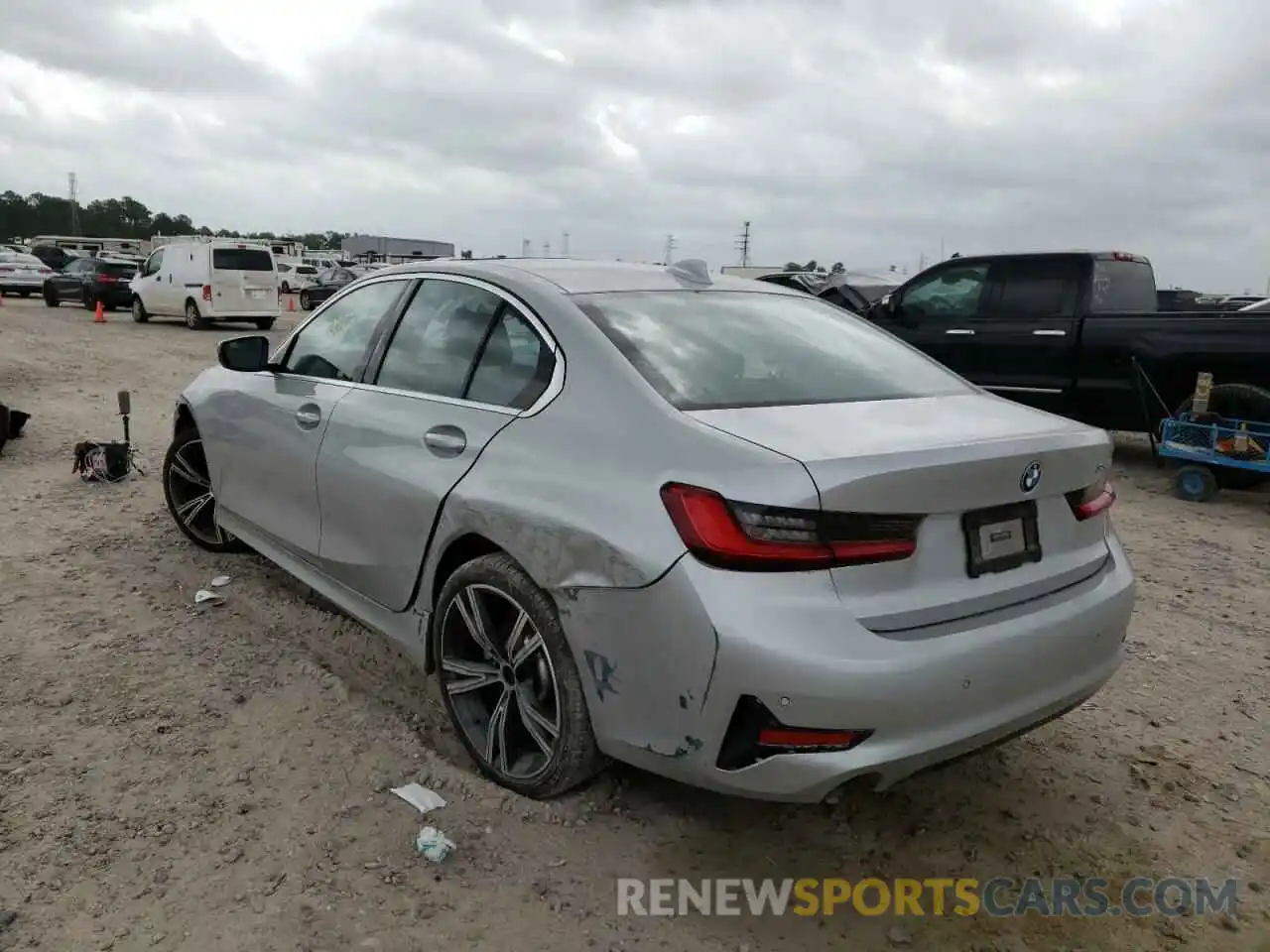 3 Photograph of a damaged car WBA5R1C51KFH11215 BMW 3 SERIES 2019