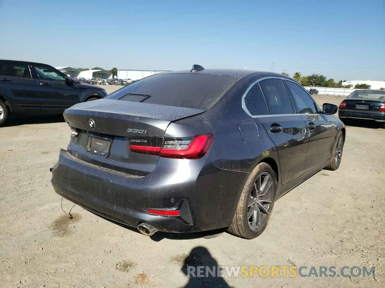 4 Photograph of a damaged car WBA5R1C52KAJ98440 BMW 3 SERIES 2019