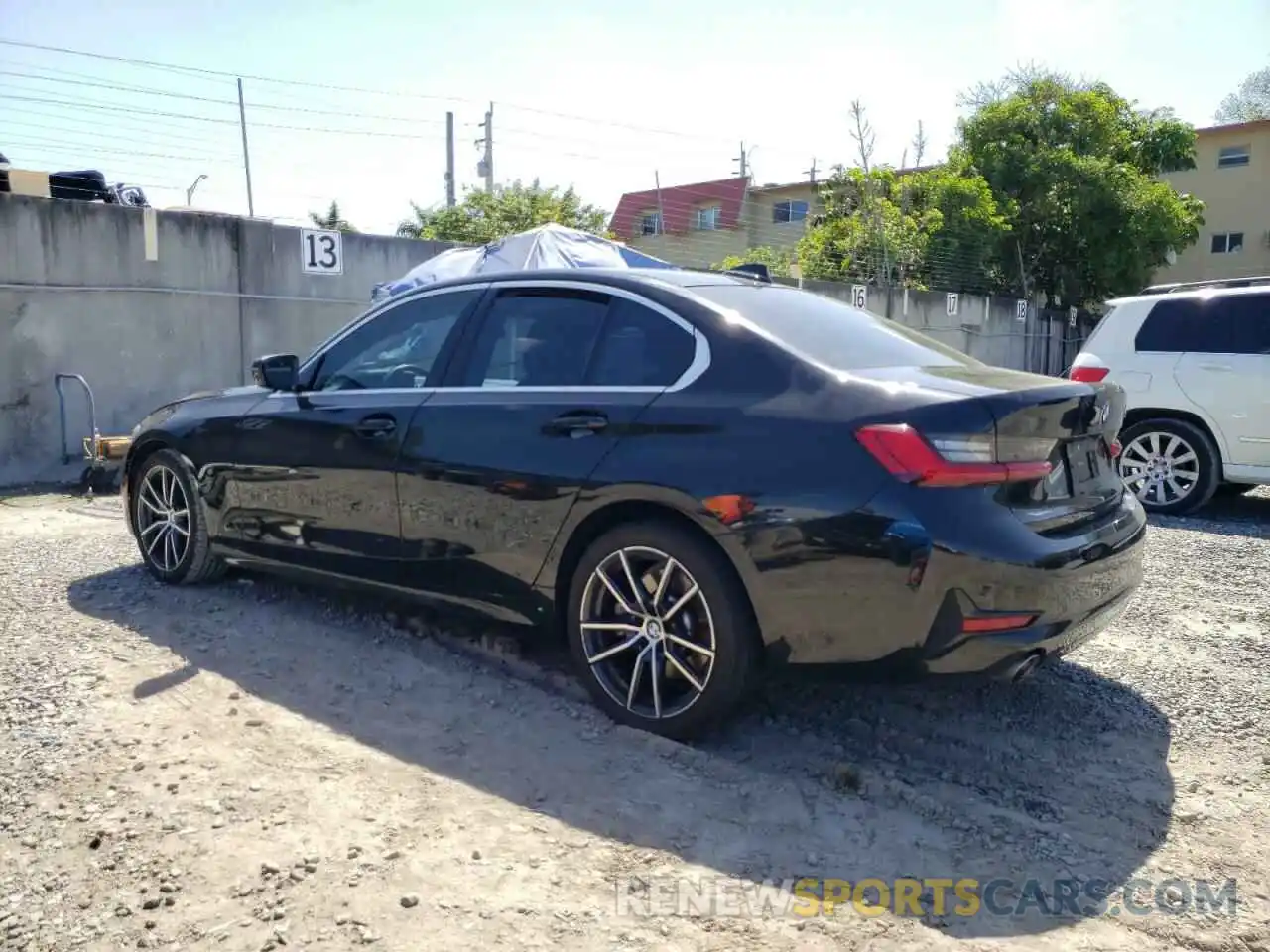 2 Фотография поврежденного автомобиля WBA5R1C52KAK06827 BMW 3 SERIES 2019