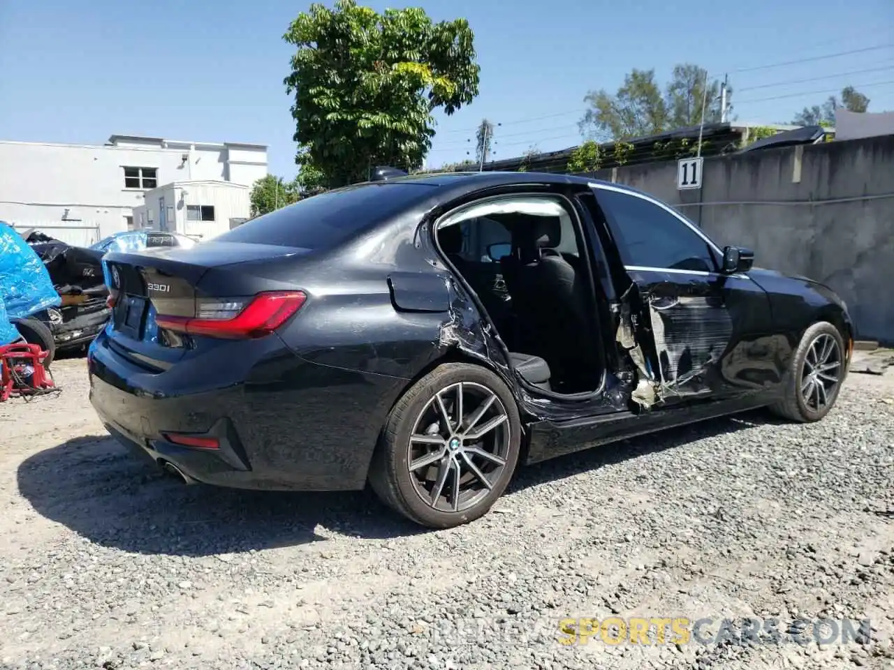 3 Фотография поврежденного автомобиля WBA5R1C52KAK06827 BMW 3 SERIES 2019