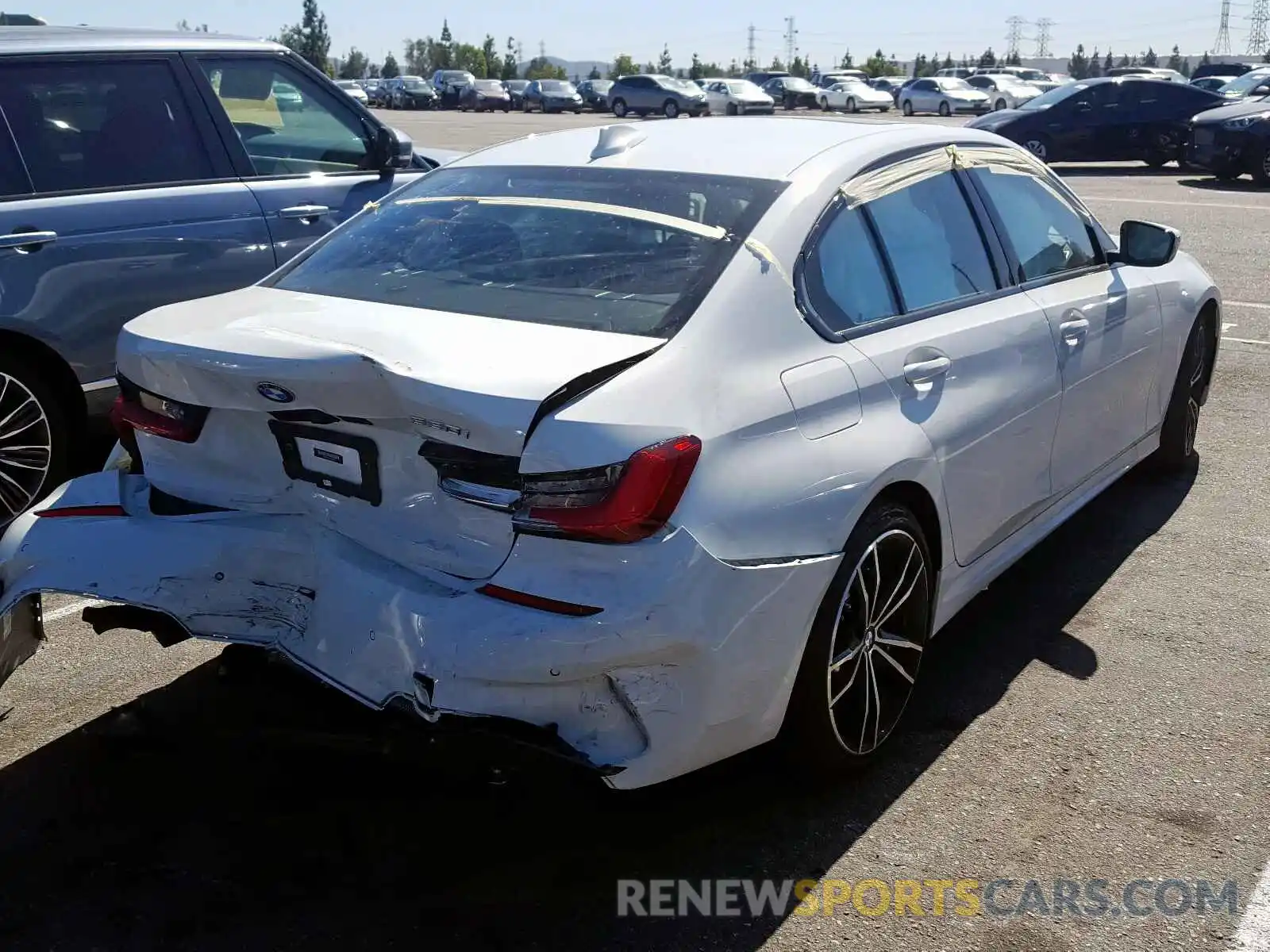 4 Фотография поврежденного автомобиля WBA5R1C52KAK12322 BMW 3 SERIES 2019