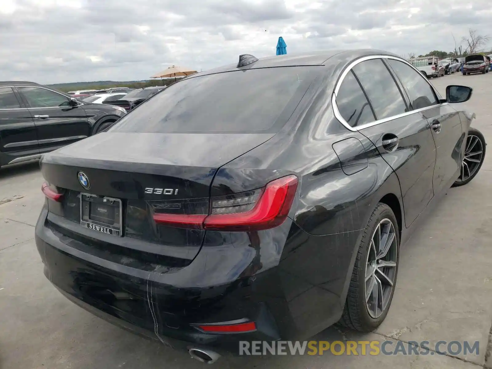 4 Фотография поврежденного автомобиля WBA5R1C52KAK13003 BMW 3 SERIES 2019